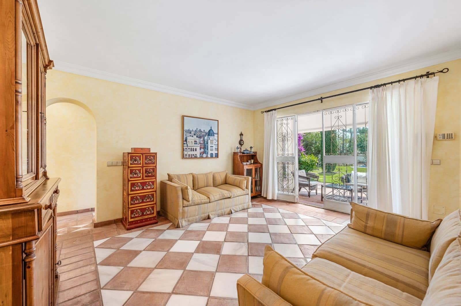 Chalet de 5 habitaciones en San Pedro de Alcantara en venta - 2.400.000 € (Ref: 9921190)