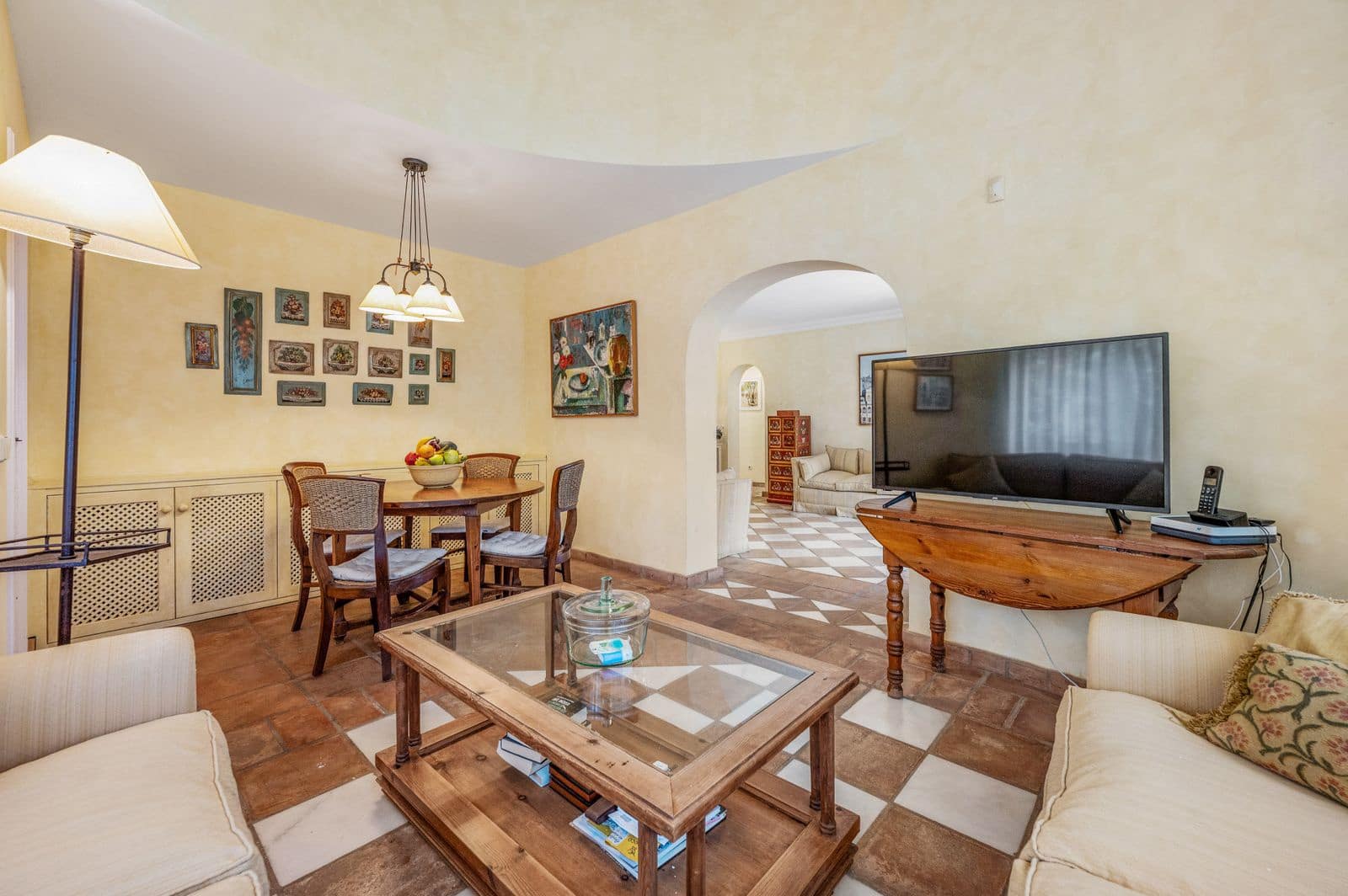 Chalet de 5 habitaciones en San Pedro de Alcantara en venta - 2.400.000 € (Ref: 9921190)
