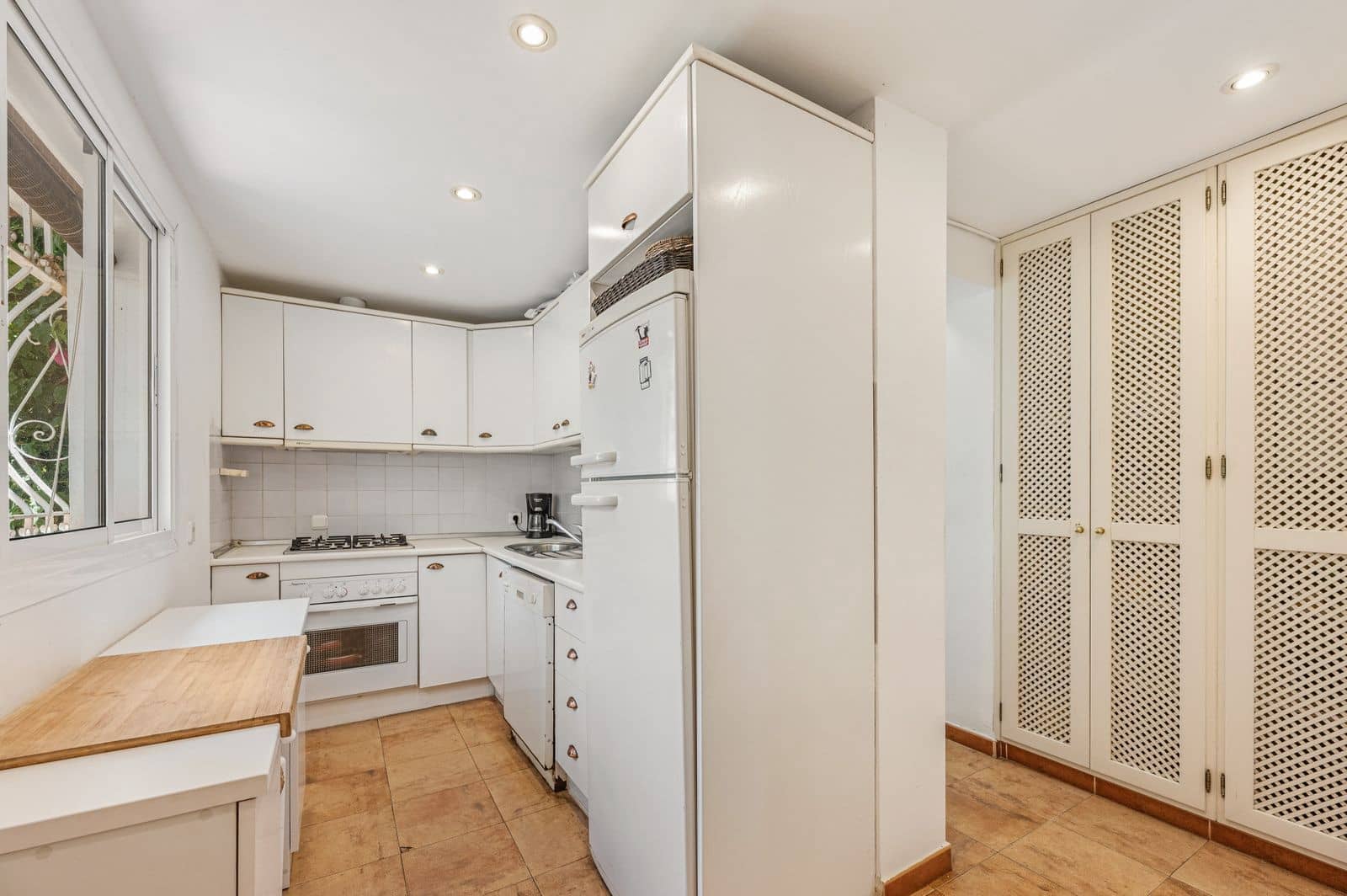 Chalet de 5 habitaciones en San Pedro de Alcantara en venta - 2.400.000 € (Ref: 9921190)