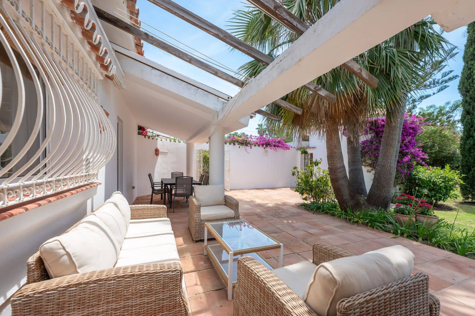 Chalet de 5 habitaciones en San Pedro de Alcantara en venta - 2.400.000 € (Ref: 9921190)