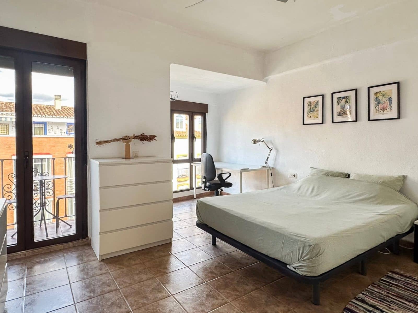 4 soveværelse Lejlighed til salg i Malaga by - € 405.000 (Ref: 9921195)