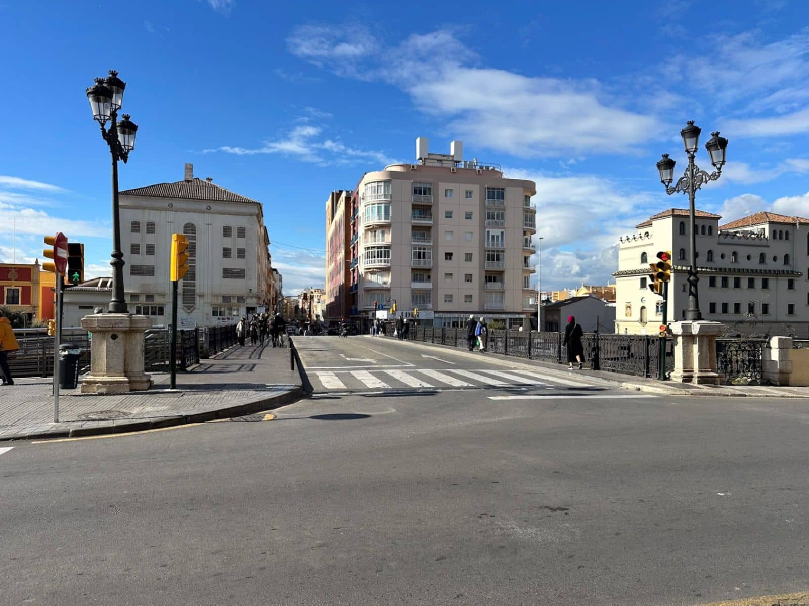 4 soveværelse Lejlighed til salg i Malaga by - € 405.000 (Ref: 9921195)