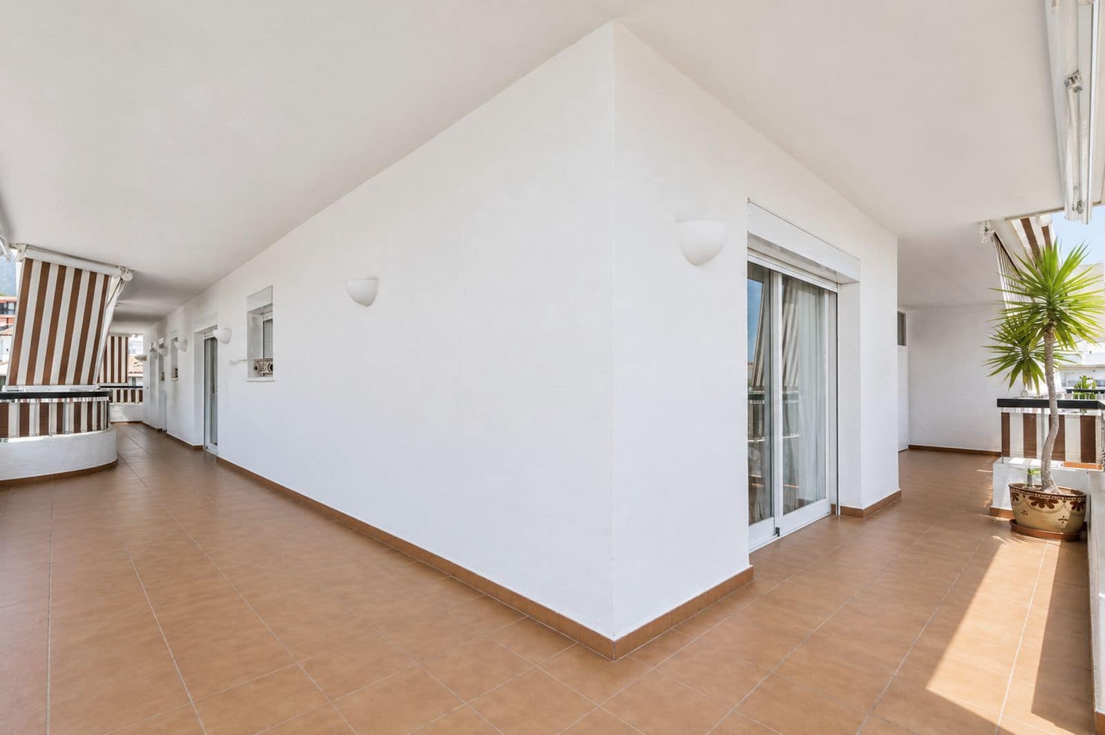 3 soverom Penthouse til salgs i Marbella - € 1 700 000 (Ref: 9921202)