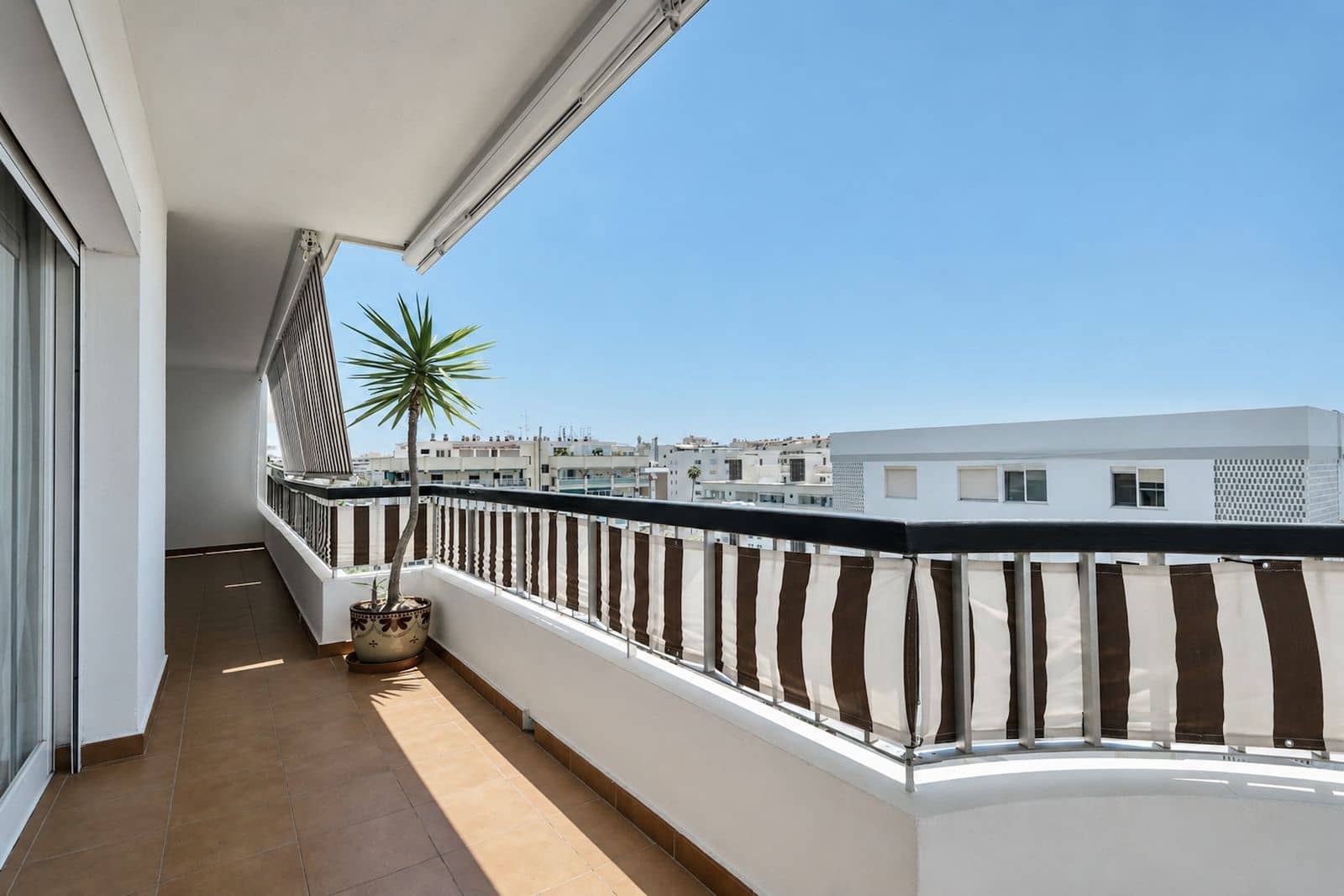 3 soverom Penthouse til salgs i Marbella - € 1 700 000 (Ref: 9921202)
