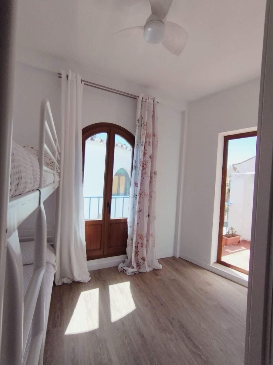 2 soveværelse Semi-Rækkehus til salg i Estepona - € 727.000 (Ref: 9921203)