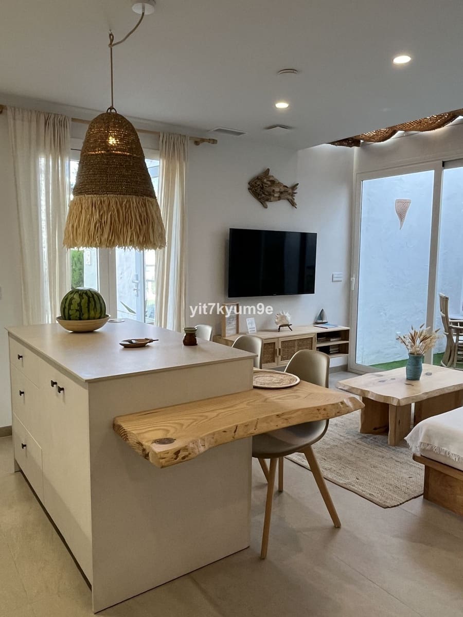 2 slaapkamer Appartement te koop in Cancelada - € 585.000 (Ref: 9921206)