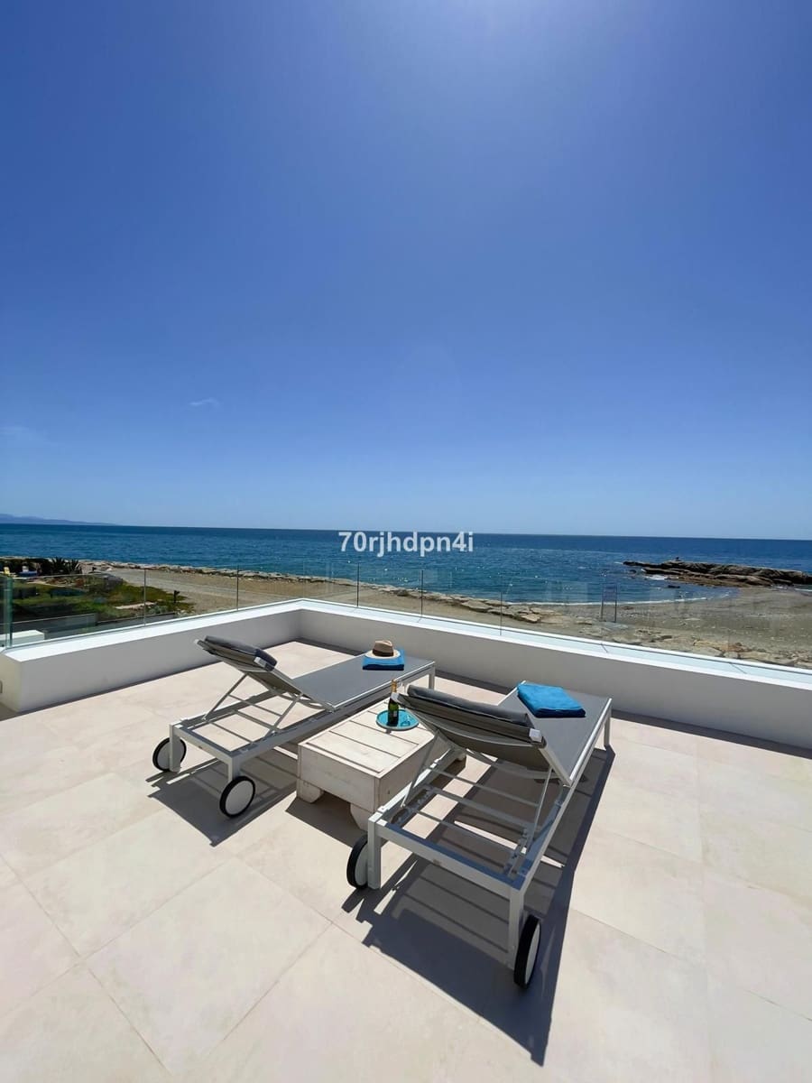 4 makuuhuone Huvila myytävänä paikassa Estepona - 1 785 000 € (Ref: 9921207)