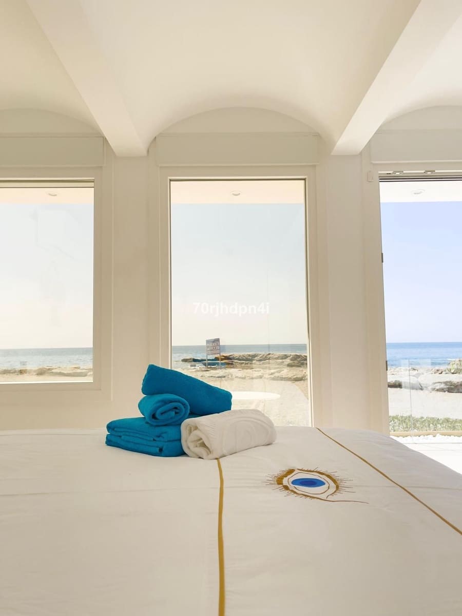 4 makuuhuone Huvila myytävänä paikassa Estepona - 1 785 000 € (Ref: 9921207)