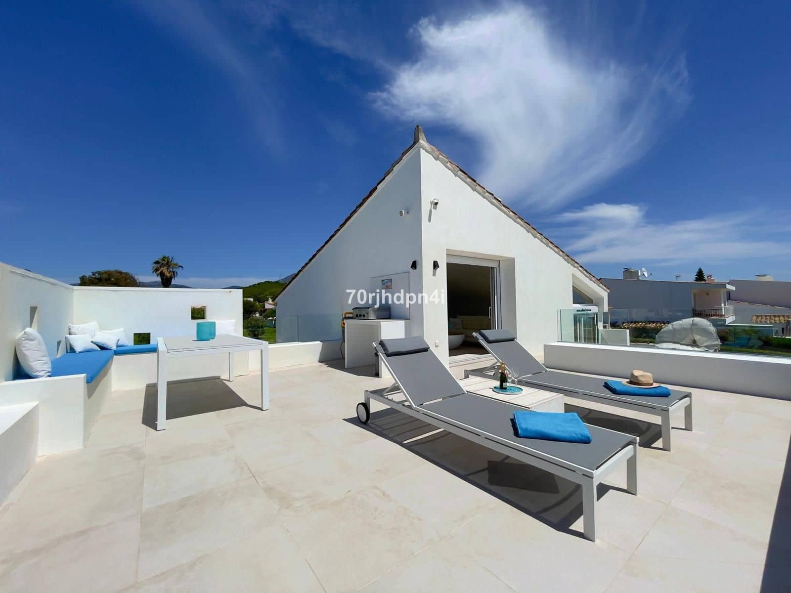 4 makuuhuone Huvila myytävänä paikassa Estepona - 1 785 000 € (Ref: 9921207)