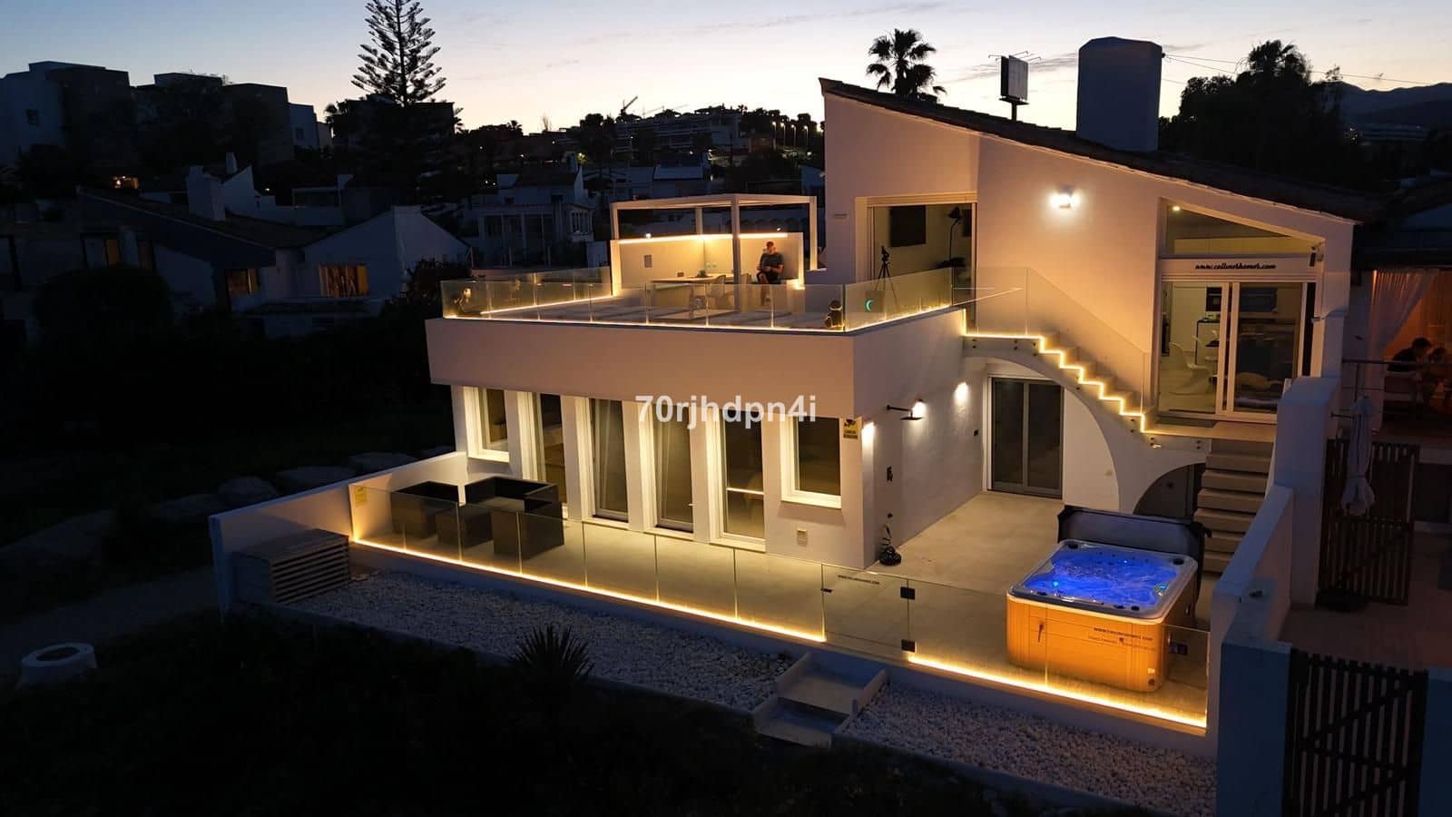 4 makuuhuone Huvila myytävänä paikassa Estepona - 1 785 000 € (Ref: 9921207)