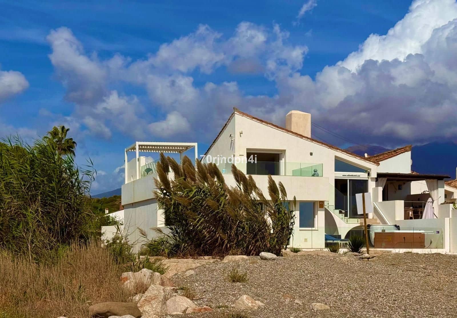4 makuuhuone Huvila myytävänä paikassa Estepona - 1 785 000 € (Ref: 9921207)
