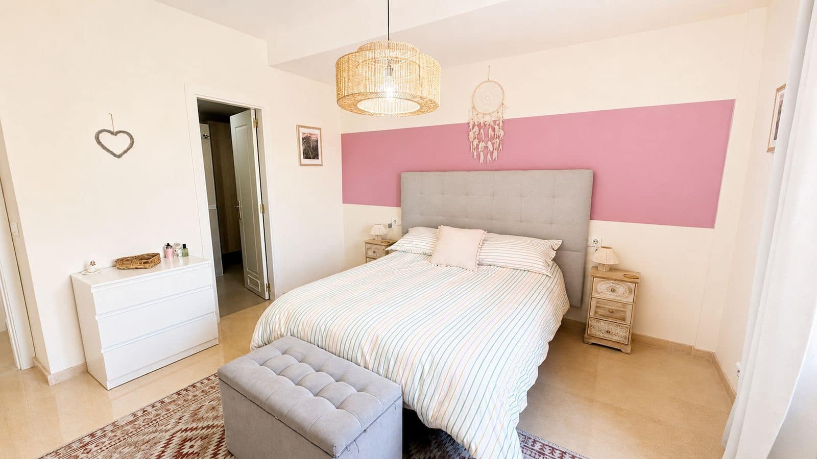 3 bedroom Apartment for sale in La Duquesa / Puerto de la Duquesa - € 380,000 (Ref: 9921208)