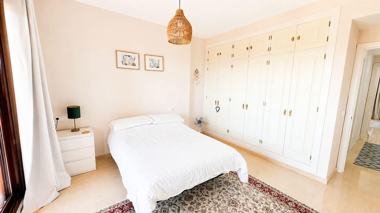 3 bedroom Apartment for sale in La Duquesa / Puerto de la Duquesa - € 380,000 (Ref: 9921208)