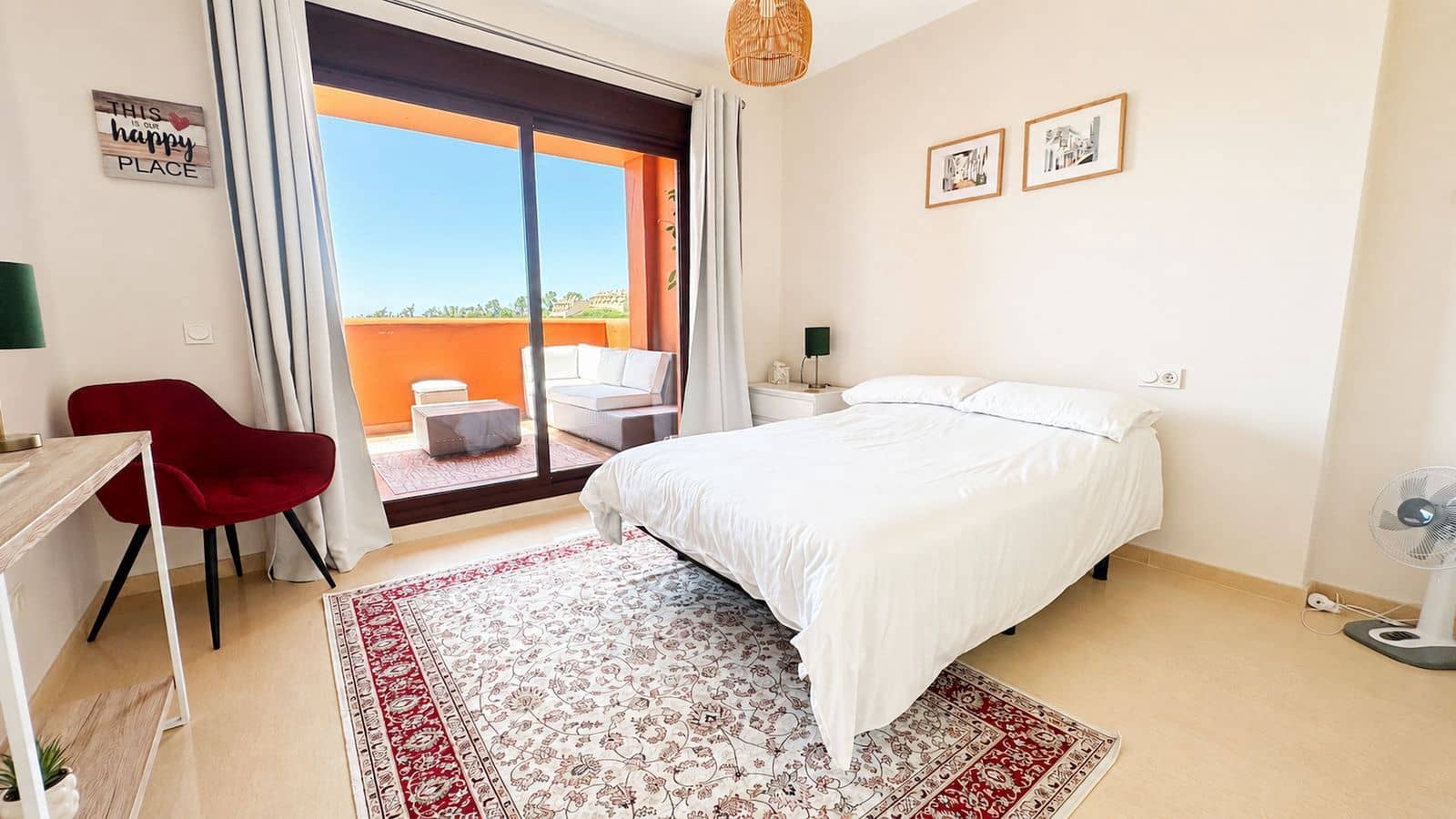 3 bedroom Apartment for sale in La Duquesa / Puerto de la Duquesa - € 380,000 (Ref: 9921208)