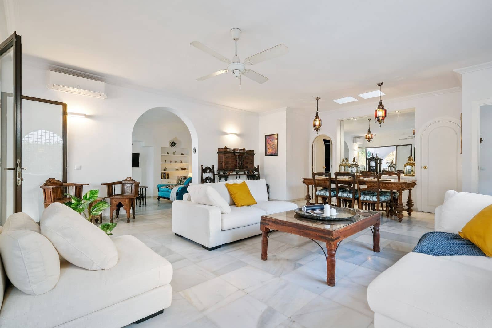 4 slaapkamer Villa te koop in Marbella - € 1.649.000 (Ref: 9921214)