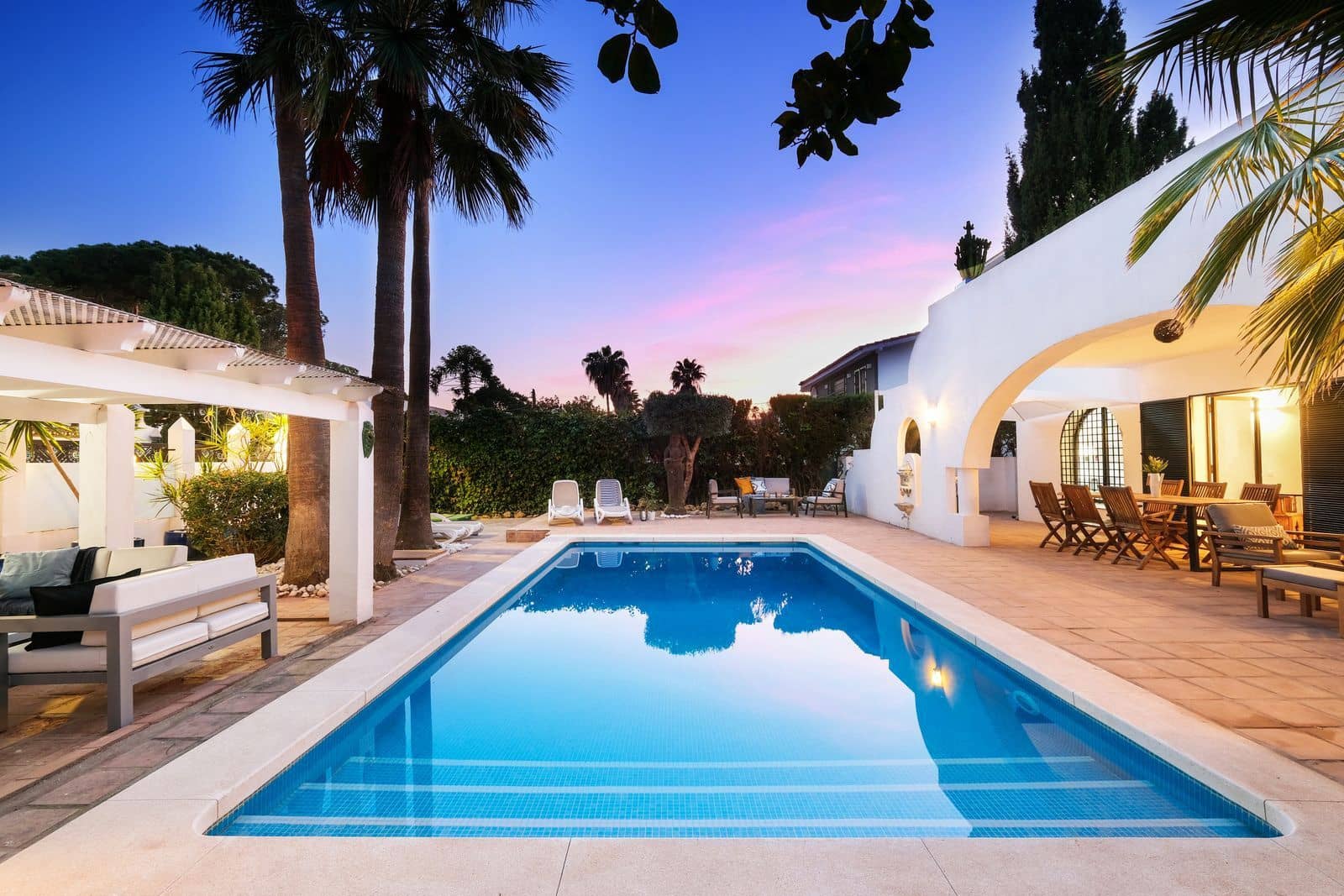 4 slaapkamer Villa te koop in Marbella - € 1.649.000 (Ref: 9921214)