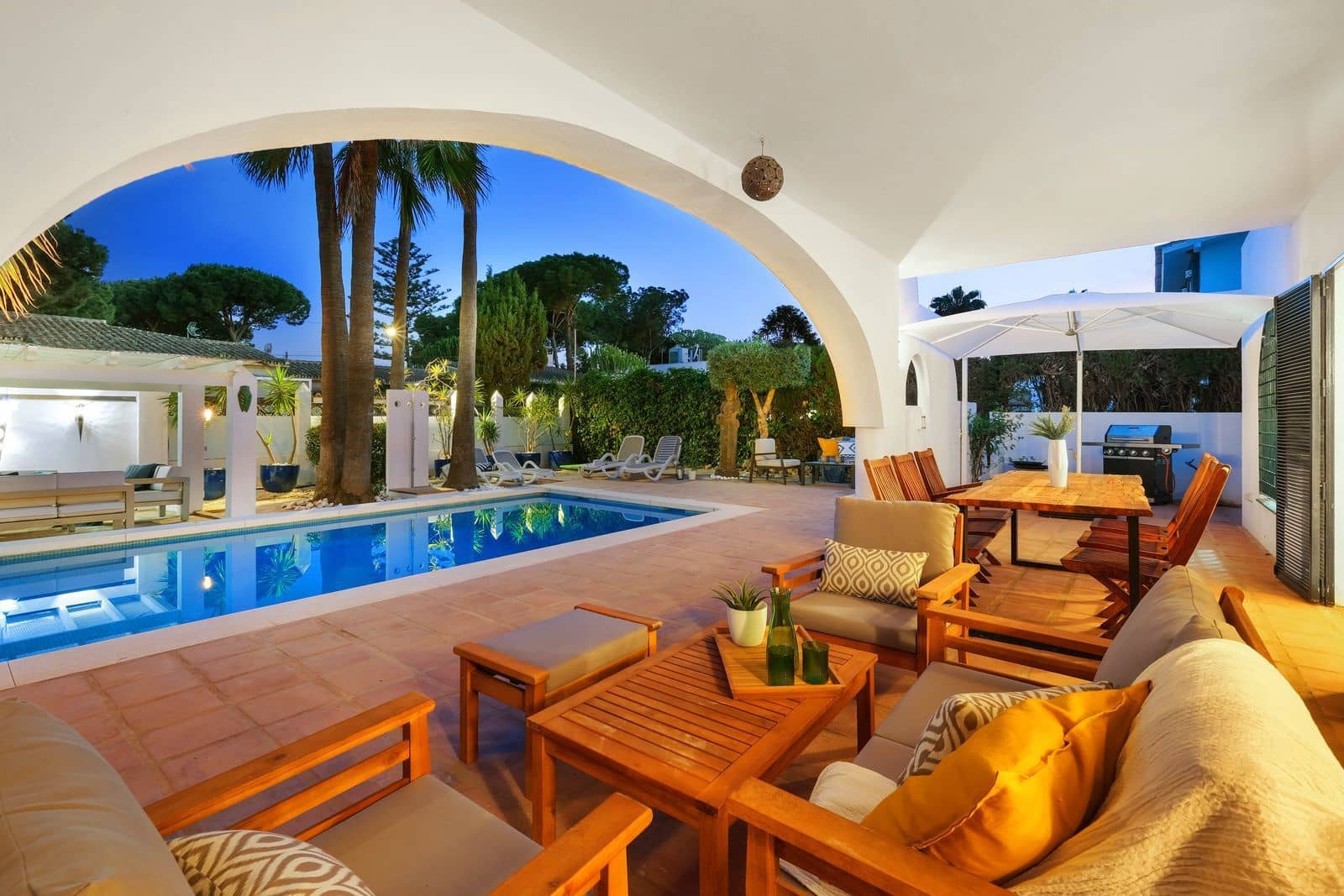 4 slaapkamer Villa te koop in Marbella - € 1.649.000 (Ref: 9921214)