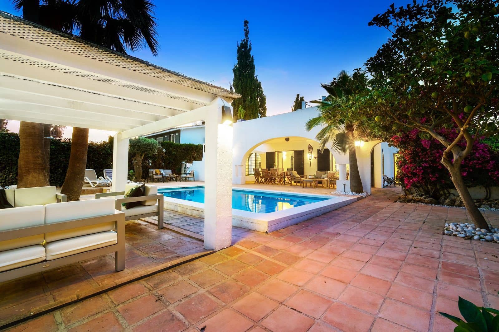 4 slaapkamer Villa te koop in Marbella - € 1.649.000 (Ref: 9921214)