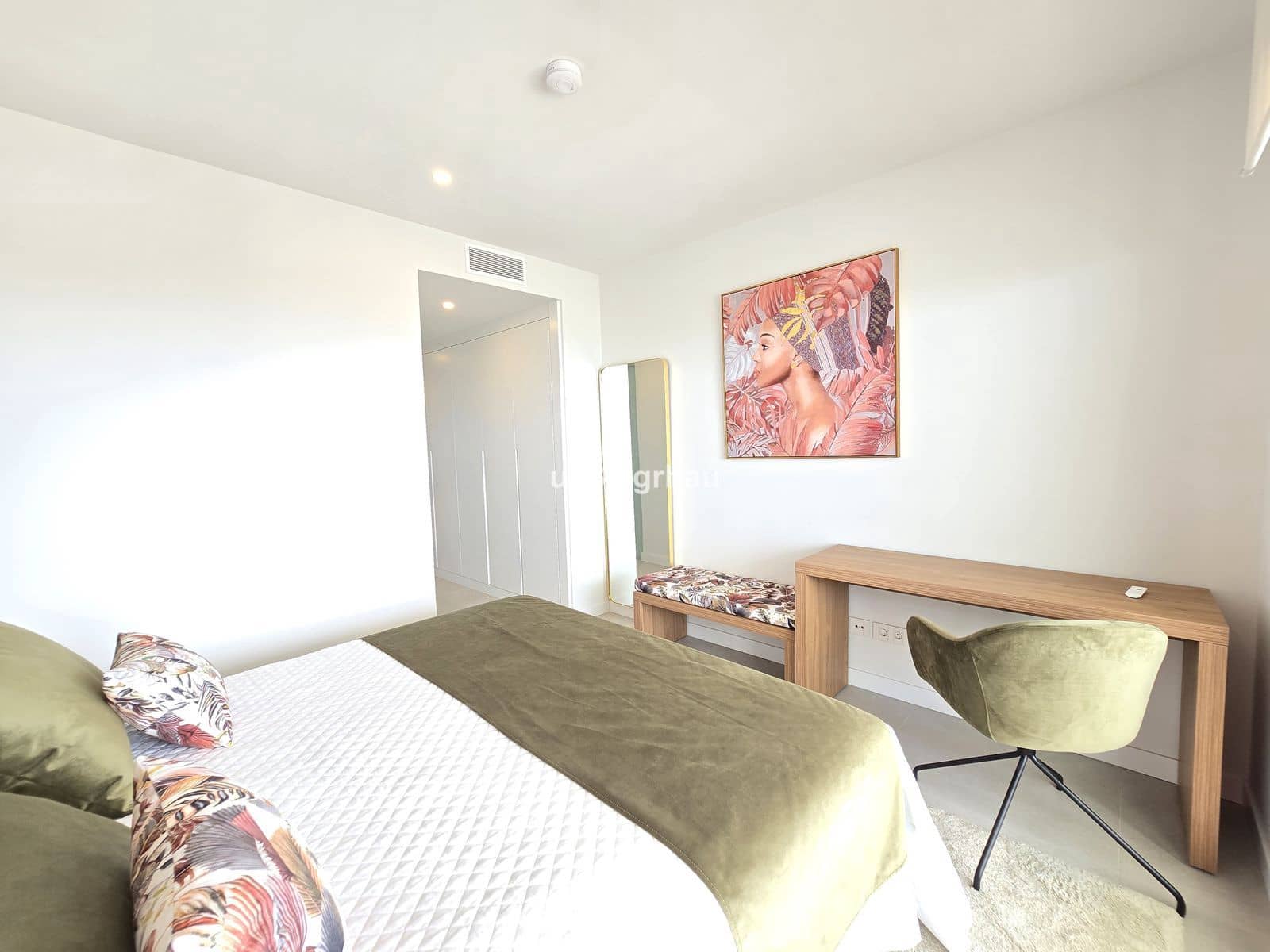 3 bedroom Apartment for sale in New Golden Mile - € 995,000 (Ref: 9921217)