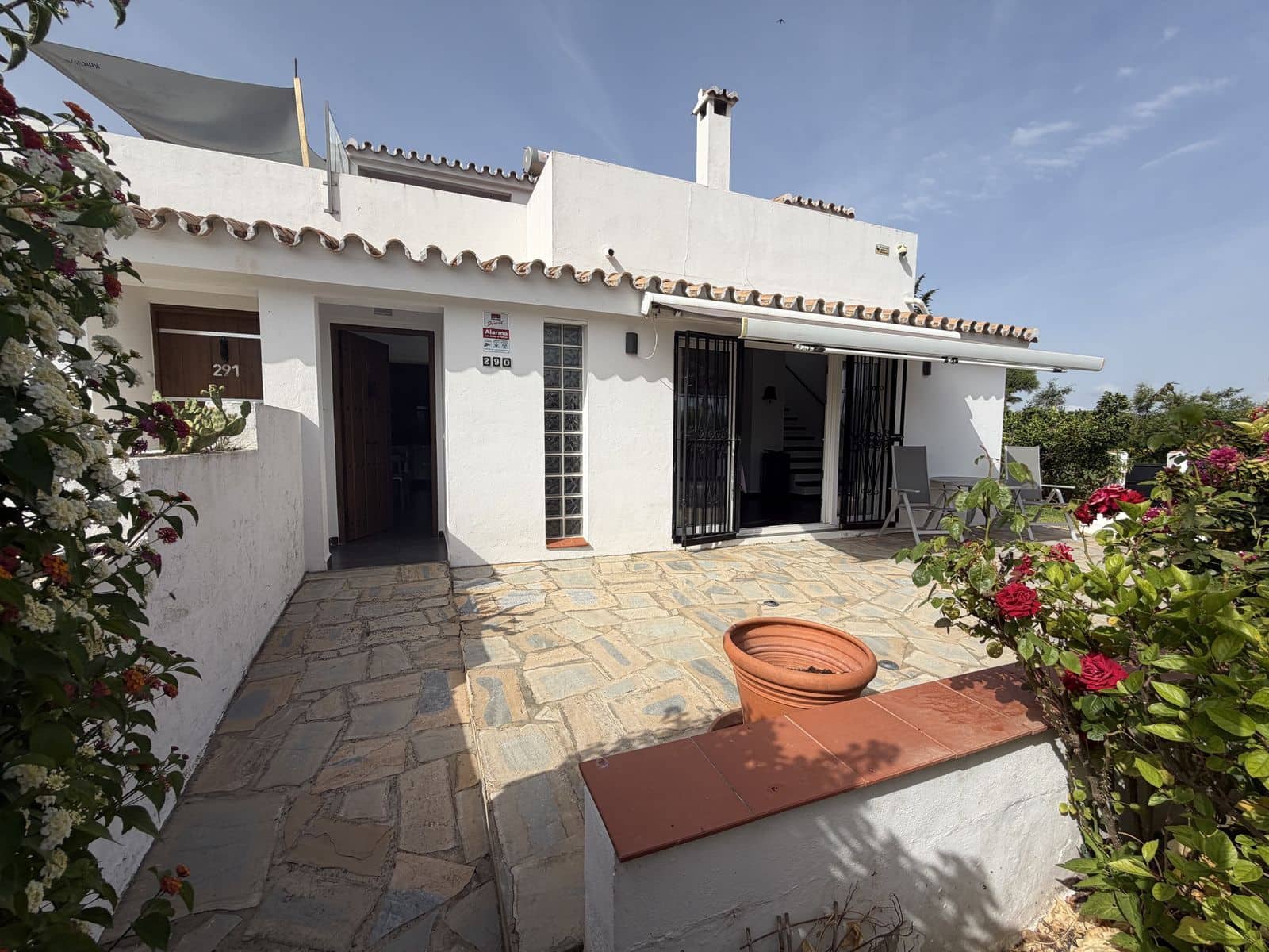 3 soveværelse Semi-Rækkehus til salg i La Duquesa / Puerto de la Duquesa - € 349.000 (Ref: 9921218)