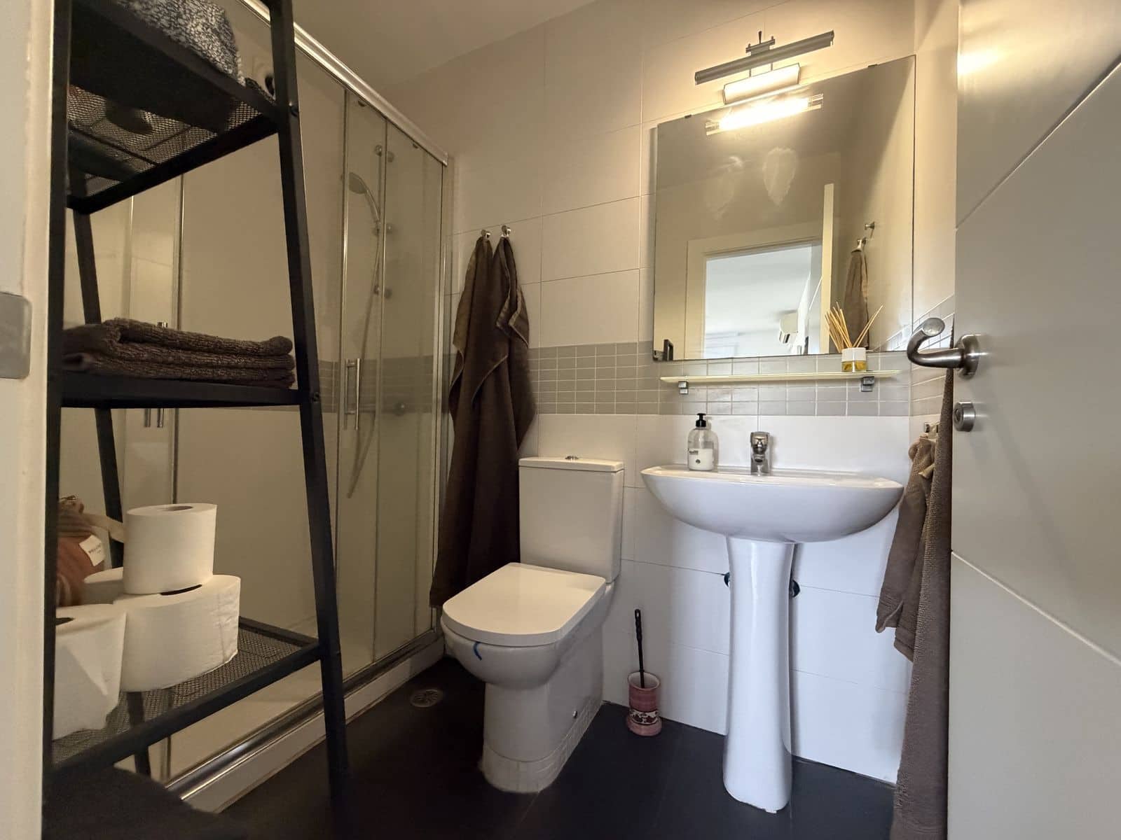 3 soveværelse Semi-Rækkehus til salg i La Duquesa / Puerto de la Duquesa - € 349.000 (Ref: 9921218)