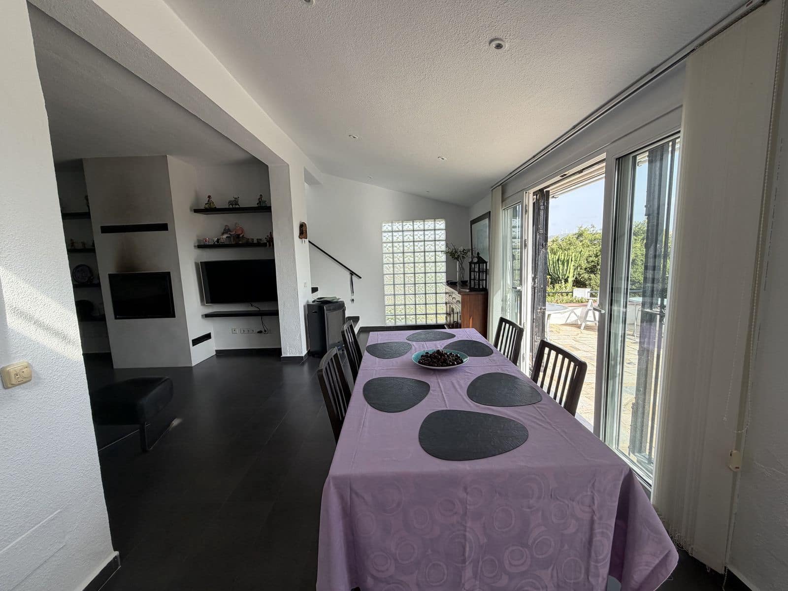 3 soveværelse Semi-Rækkehus til salg i La Duquesa / Puerto de la Duquesa - € 349.000 (Ref: 9921218)