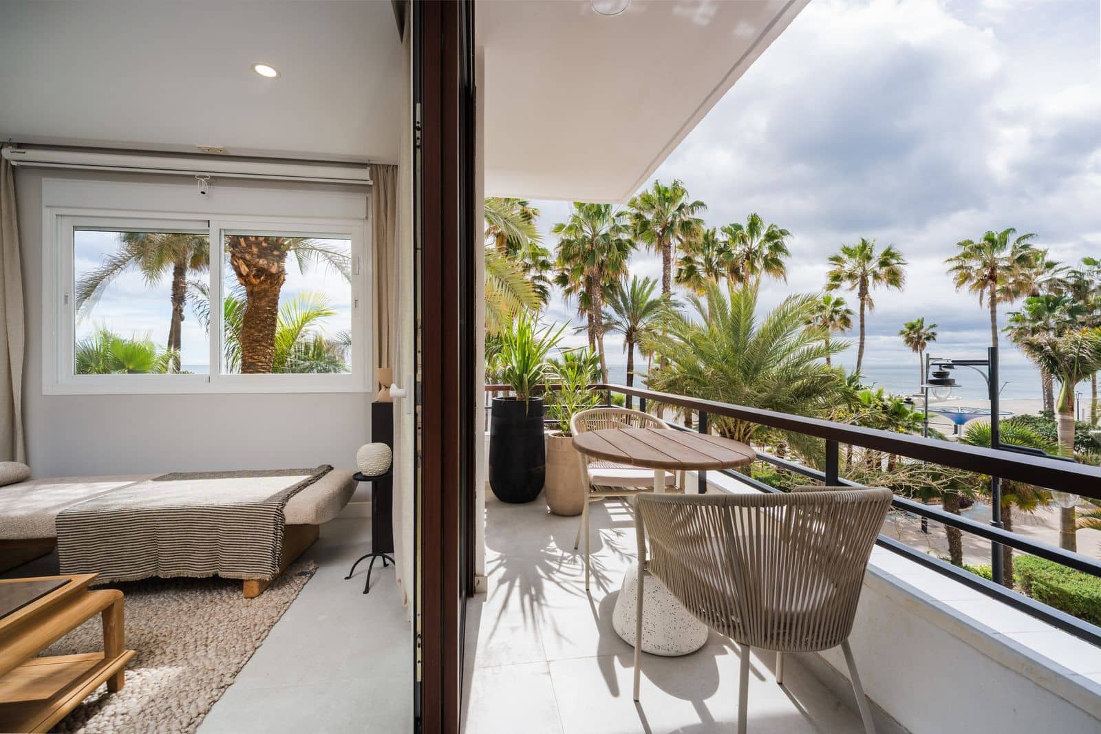 3 slaapkamer Appartement te koop in Estepona - € 895.000 (Ref: 9921223)