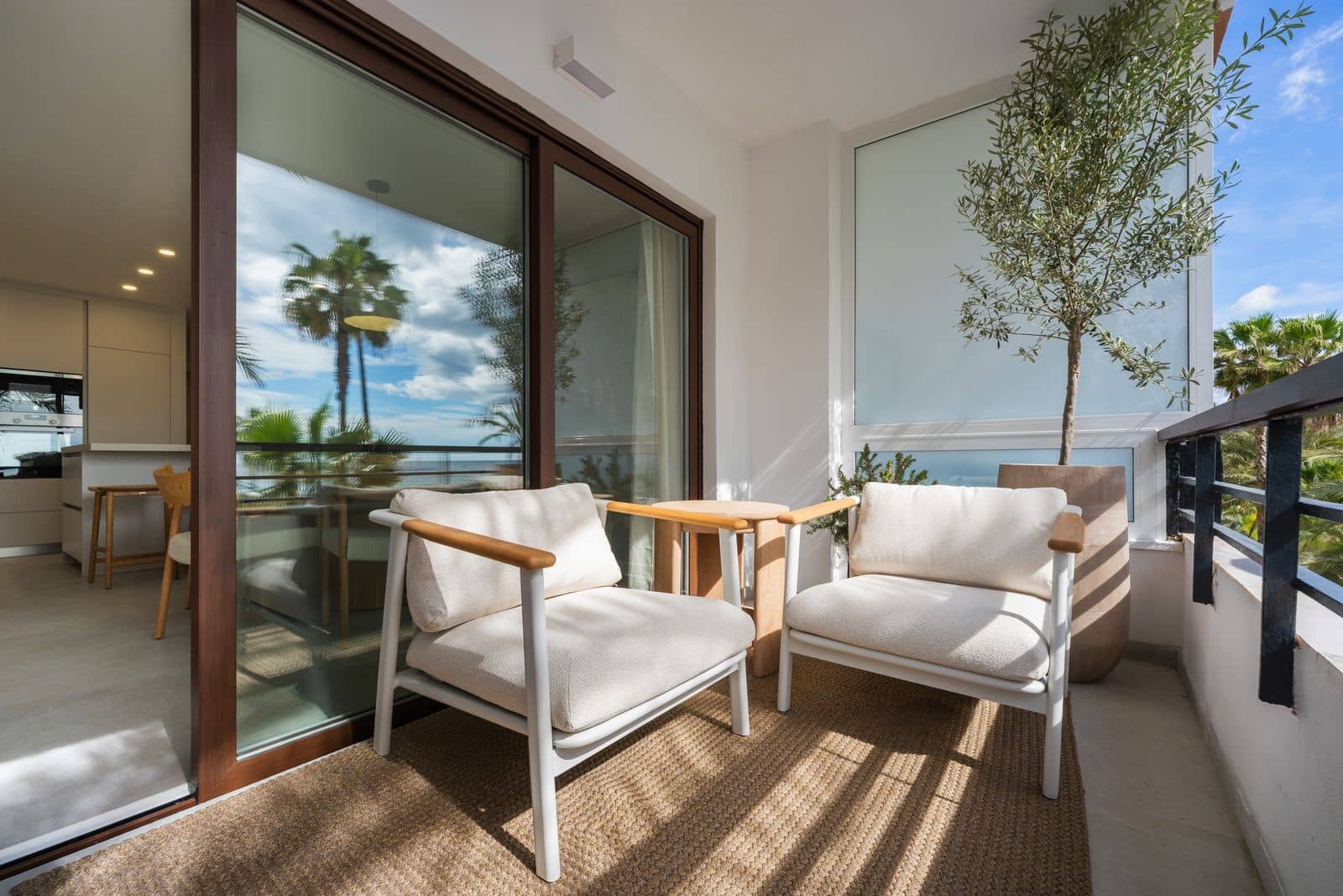 3 slaapkamer Appartement te koop in Estepona - € 895.000 (Ref: 9921223)