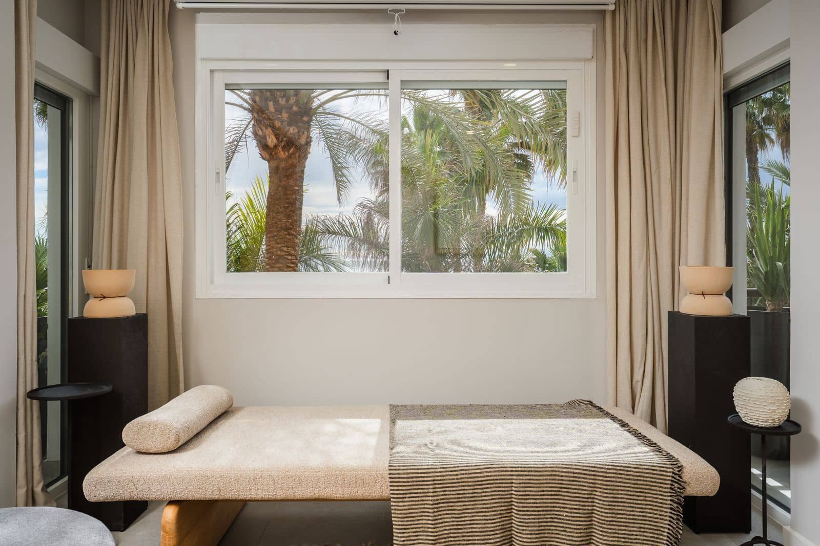 3 slaapkamer Appartement te koop in Estepona - € 895.000 (Ref: 9921223)