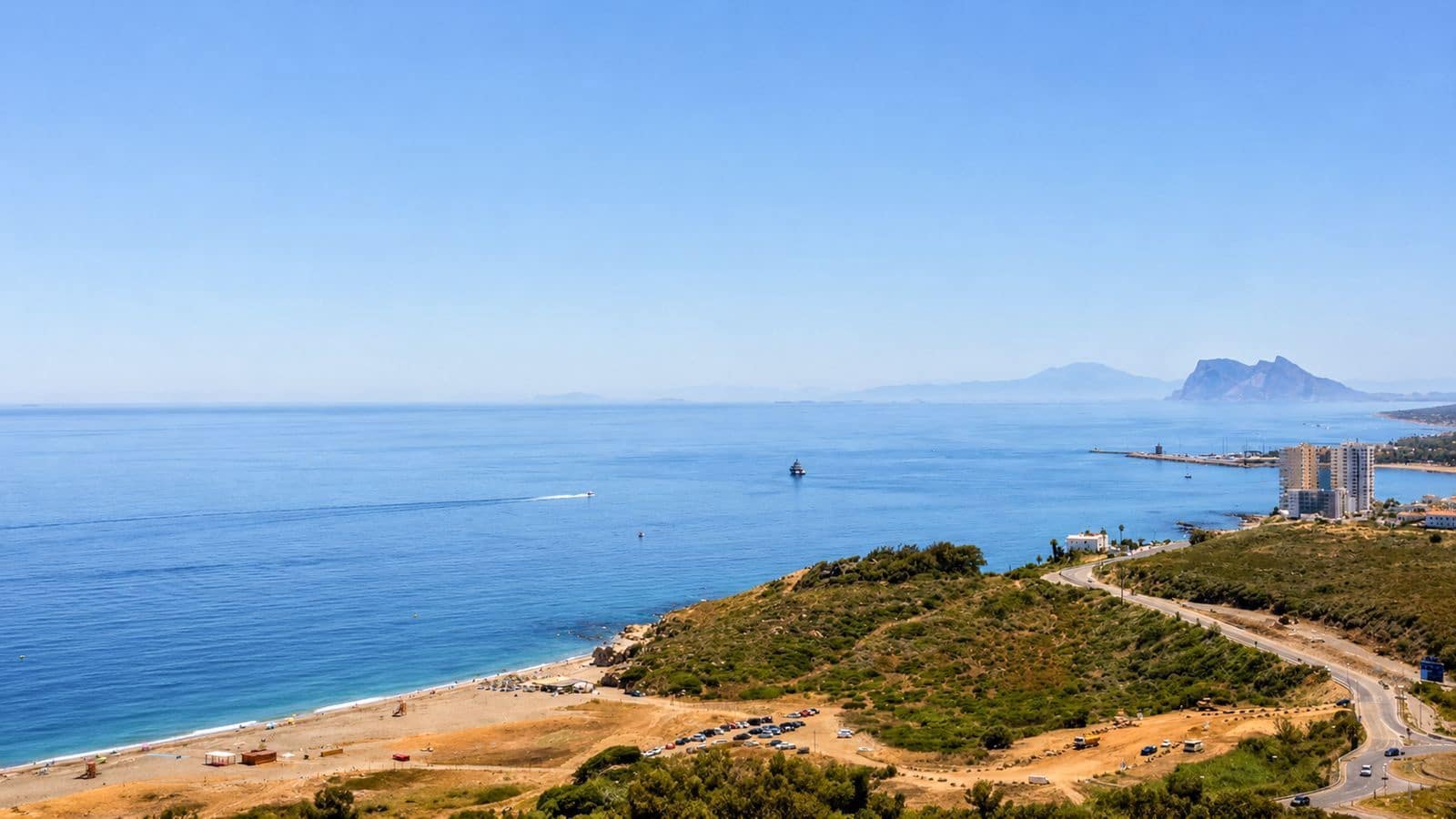 5 bedroom Villa for sale in Manilva - € 1,100,000 (Ref: 9921225)