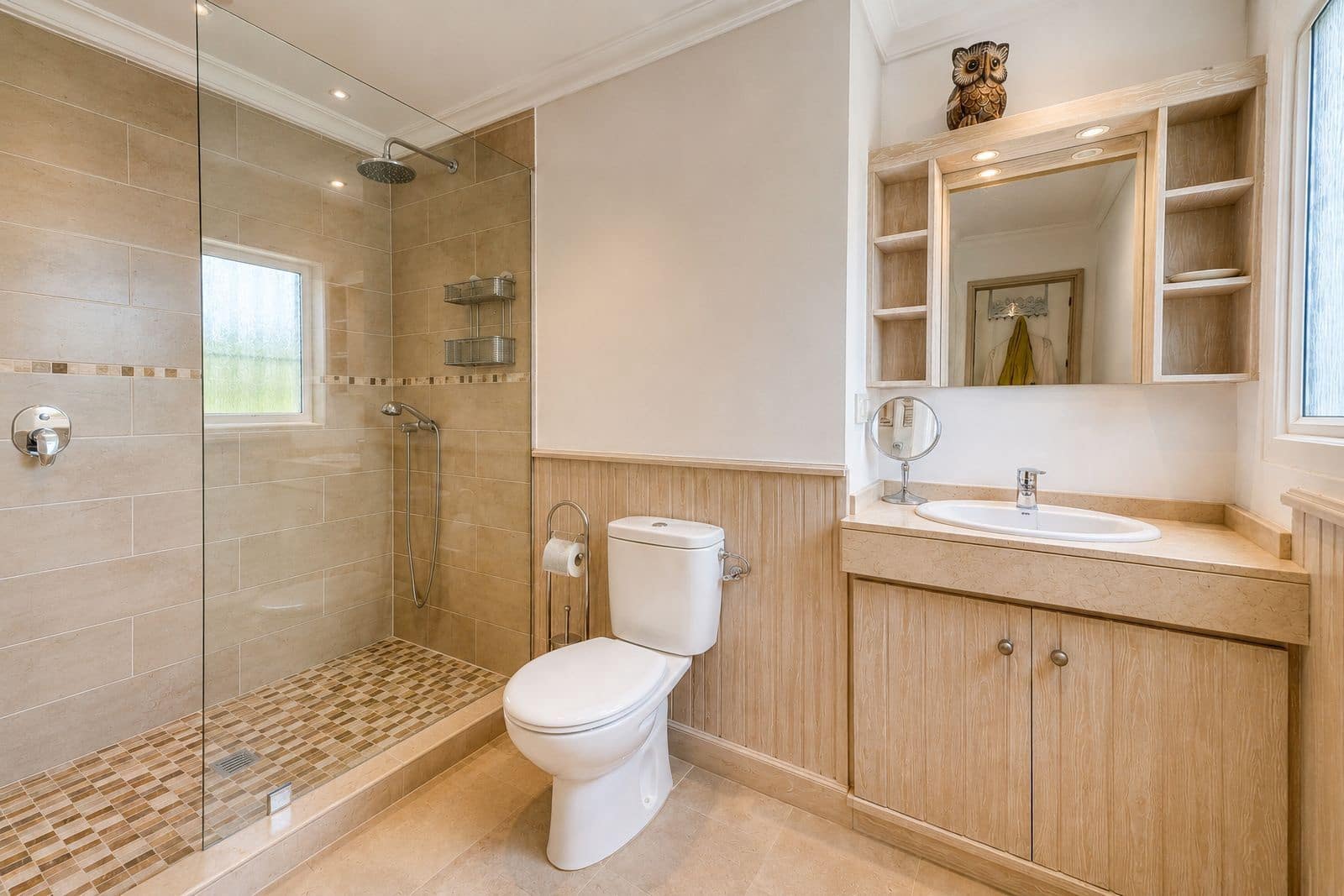 5 bedroom Villa for sale in Manilva - € 1,100,000 (Ref: 9921225)