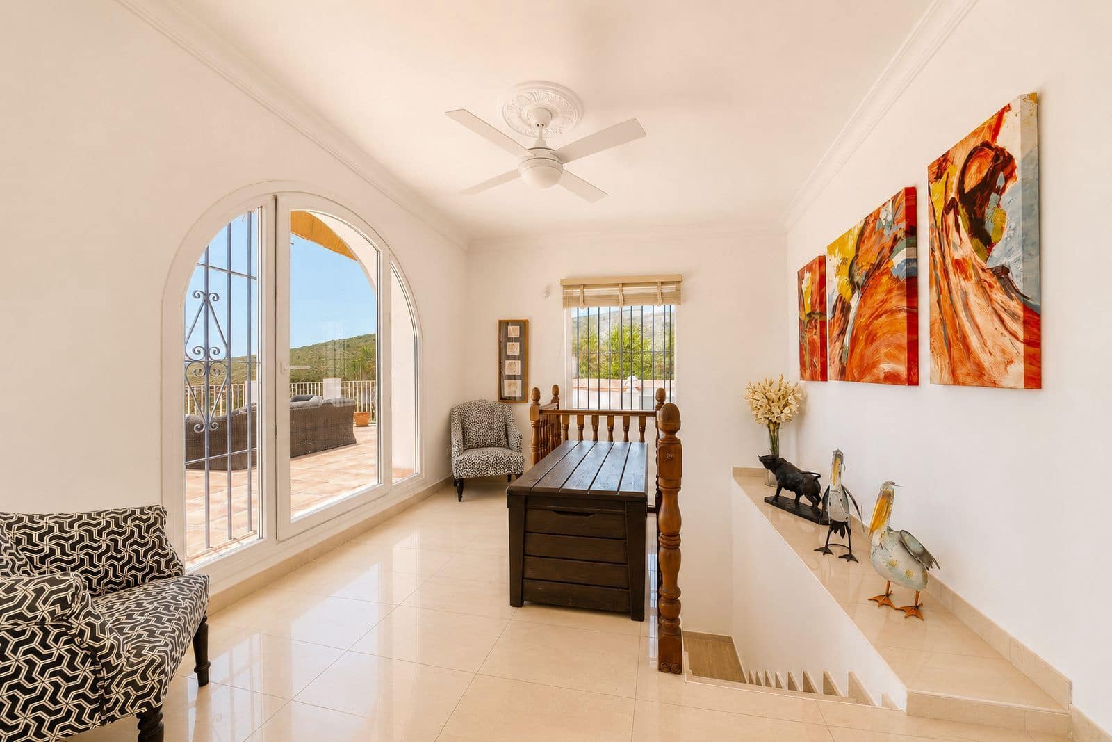 5 bedroom Villa for sale in Manilva - € 1,100,000 (Ref: 9921225)