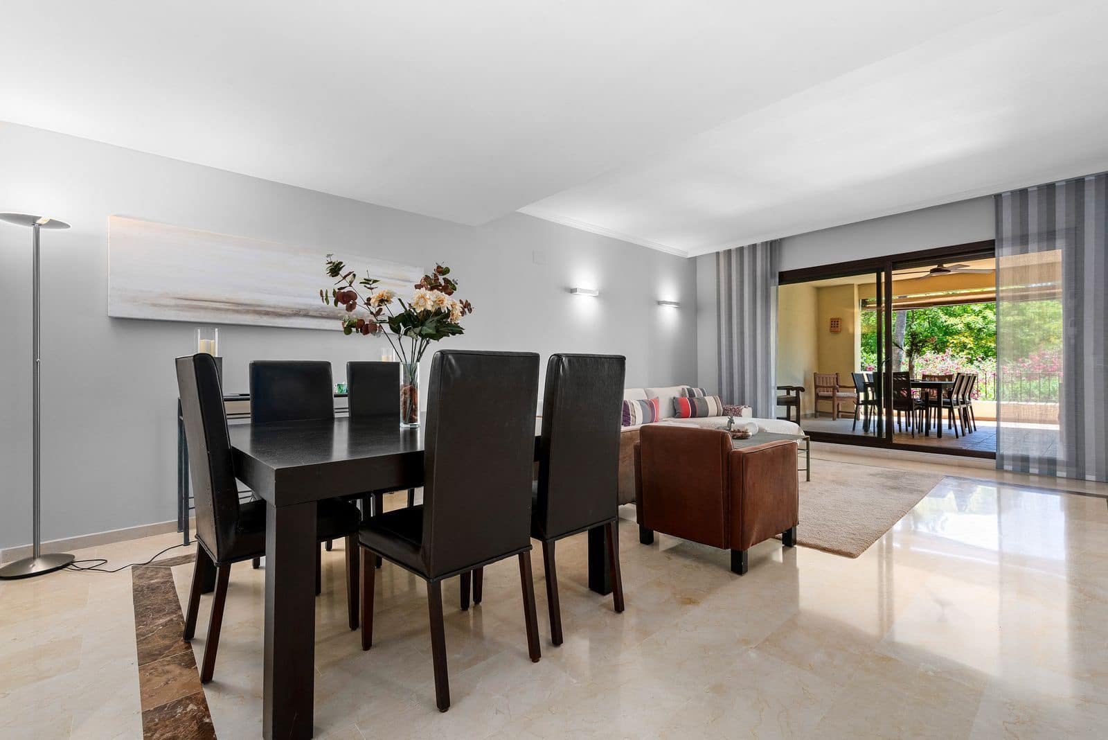 2 slaapkamer Appartement te koop in Benahavis - € 450.000 (Ref: 9921227)