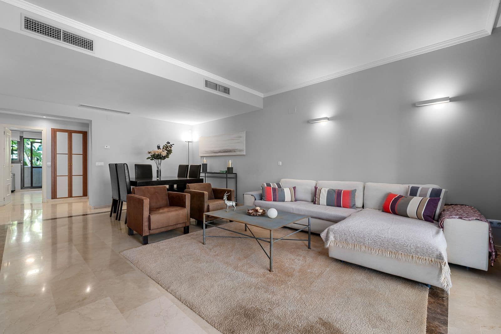 2 slaapkamer Appartement te koop in Benahavis - € 450.000 (Ref: 9921227)