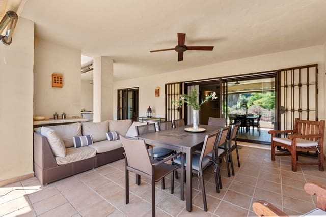 2 Zimmer Apartment zu verkaufen in Benahavís - 450.000 € (Ref: 9921227)