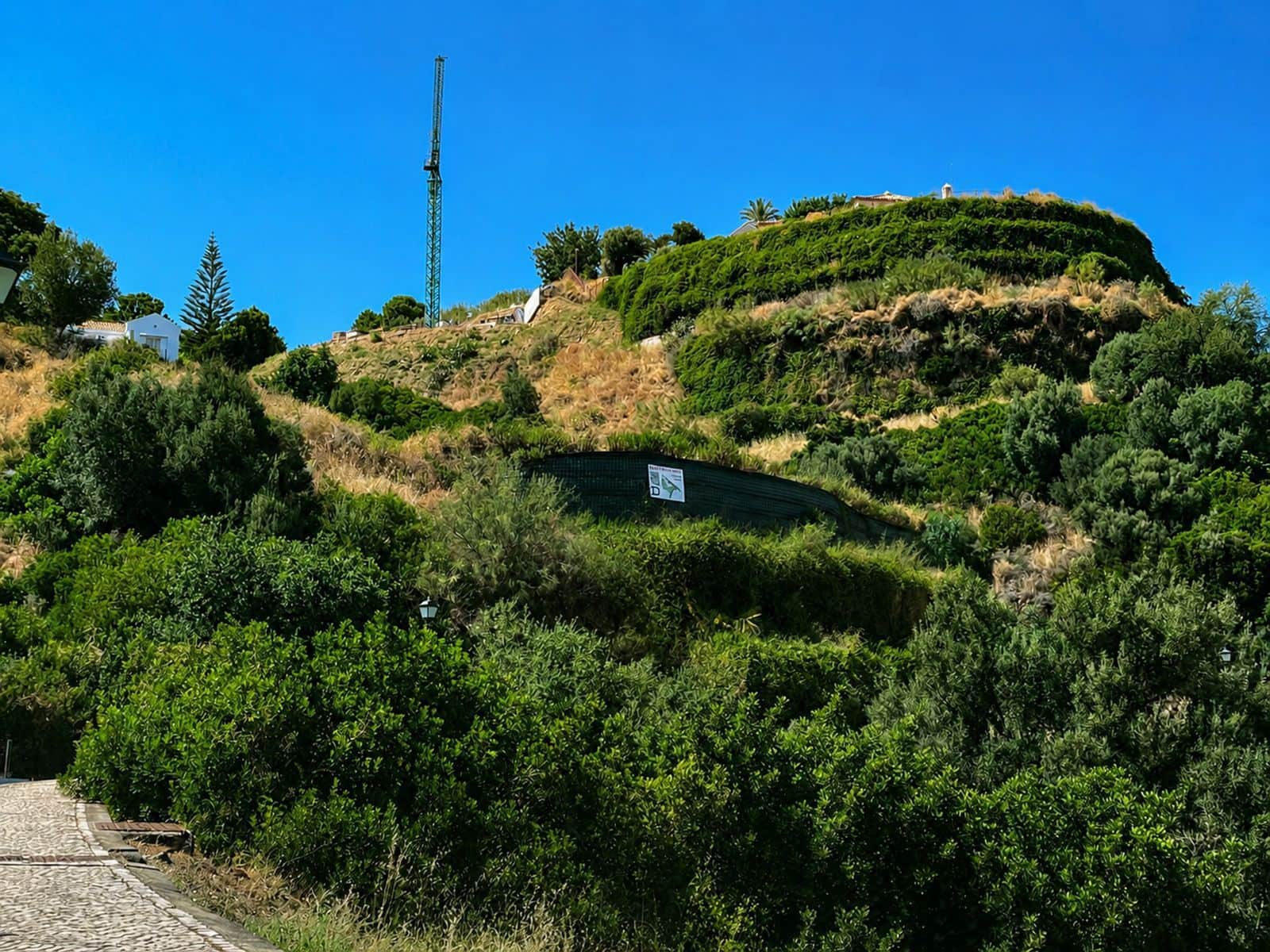 Tomt till salu i Benahavis - 945 000 € (Ref: 9921228)