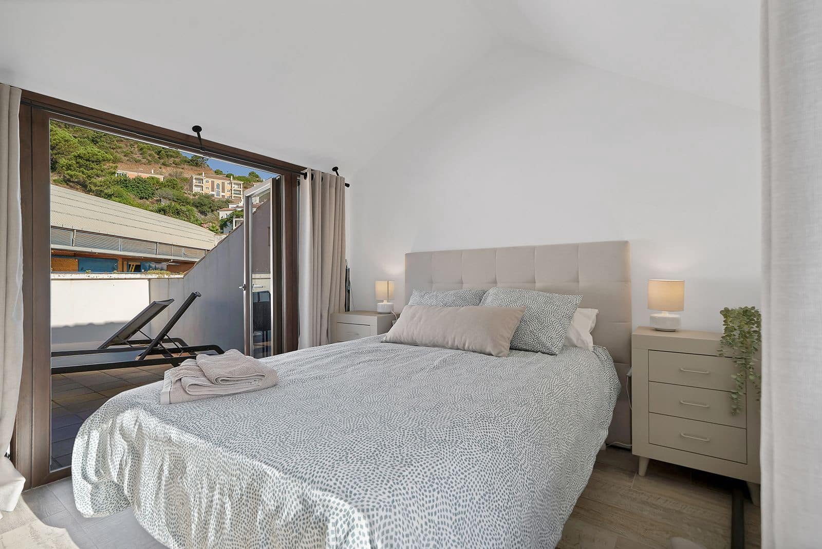 2 soverom Penthouse til salgs i Benahavis - € 345 000 (Ref: 9921229)