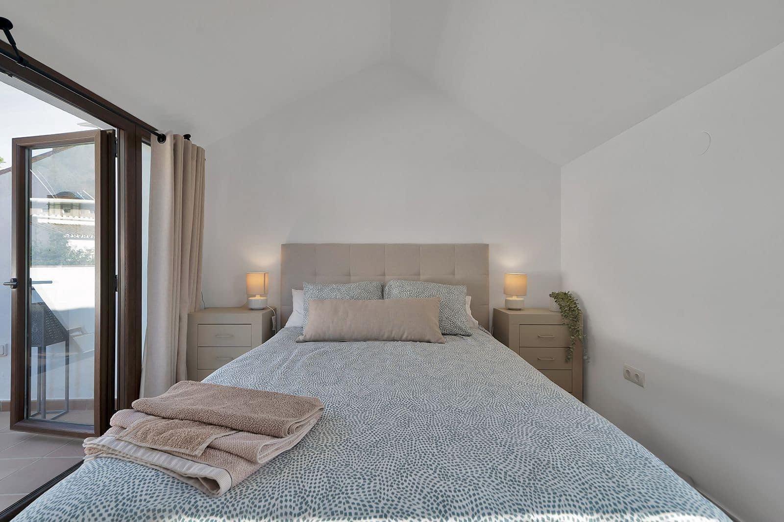 2 soverom Penthouse til salgs i Benahavis - € 345 000 (Ref: 9921229)