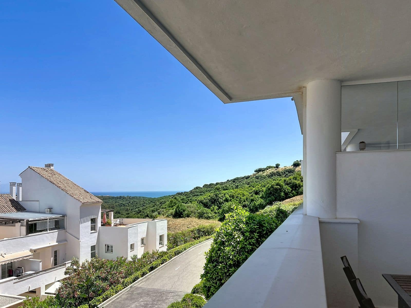 2 bedroom Apartment for sale in La Alcaidesa - € 329,000 (Ref: 9921230)