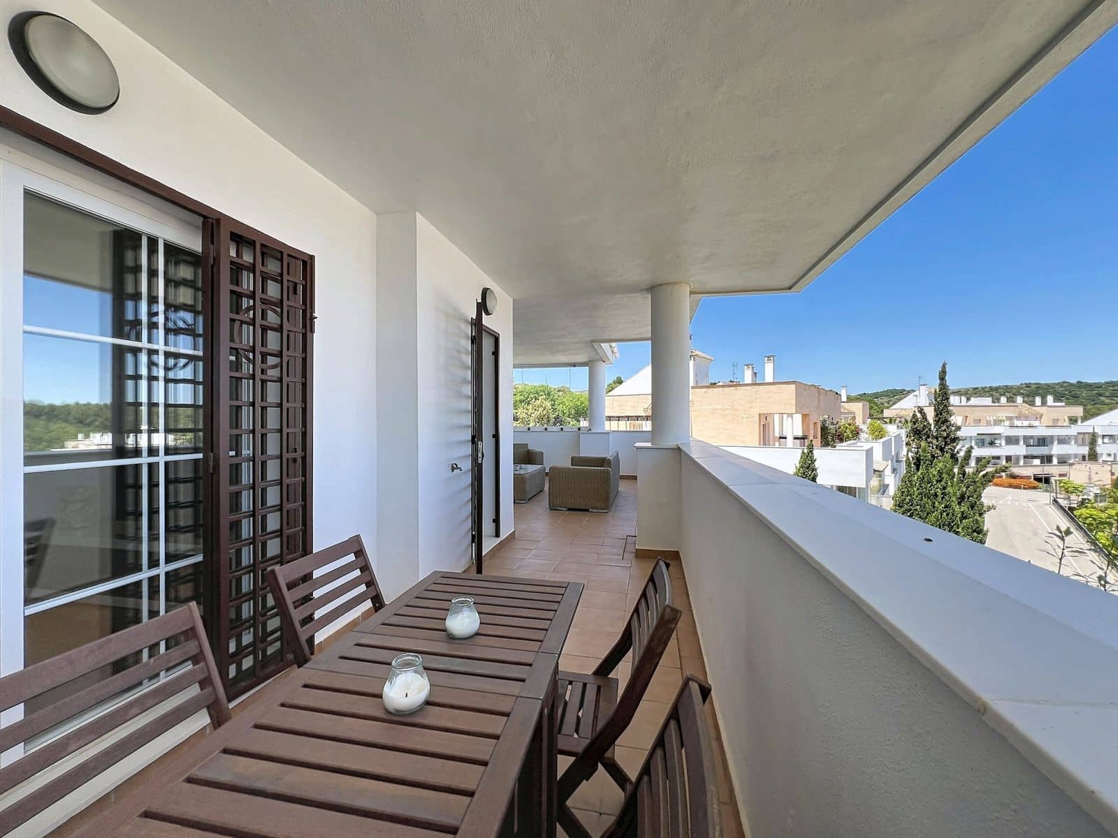 2 bedroom Apartment for sale in La Alcaidesa - € 329,000 (Ref: 9921230)