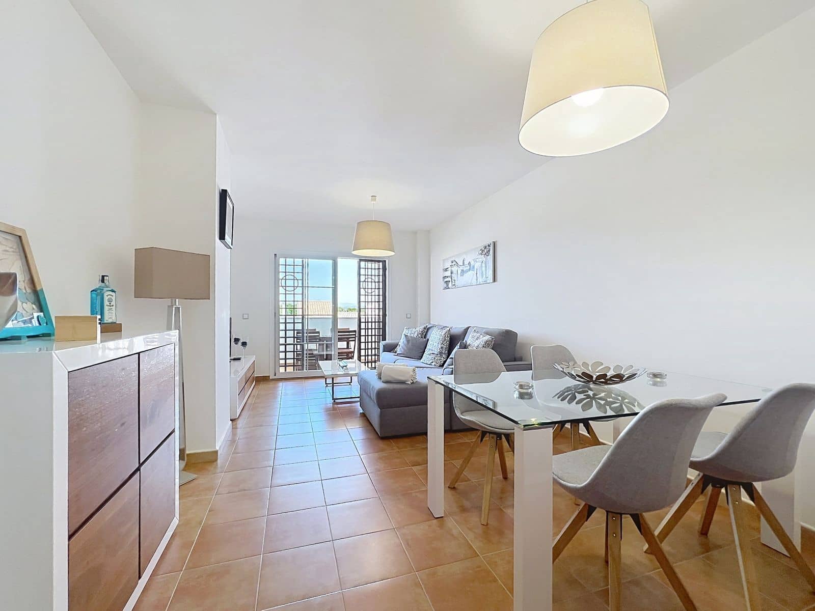 2 bedroom Apartment for sale in La Alcaidesa - € 329,000 (Ref: 9921230)