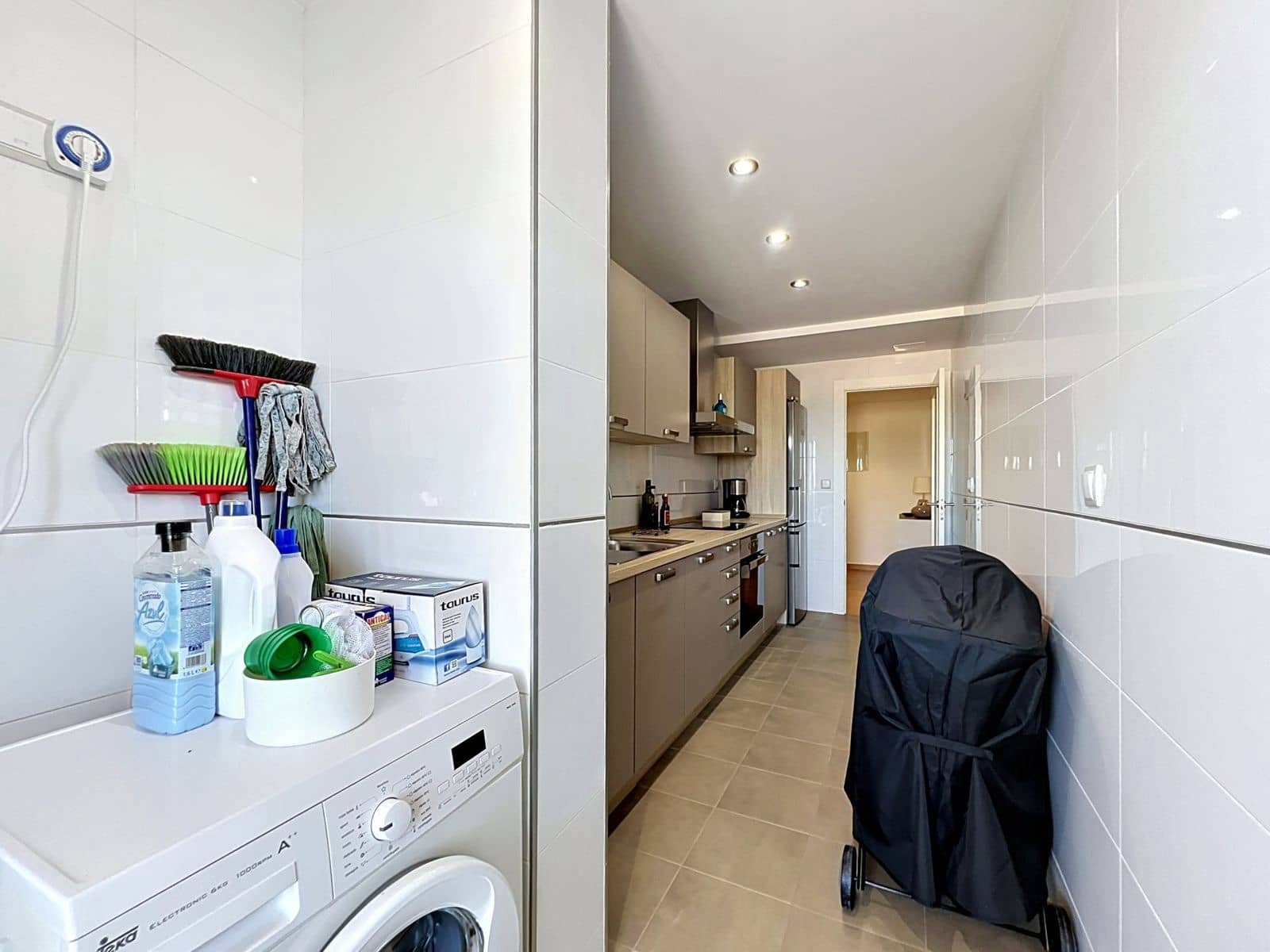 2 bedroom Apartment for sale in La Alcaidesa - € 329,000 (Ref: 9921230)