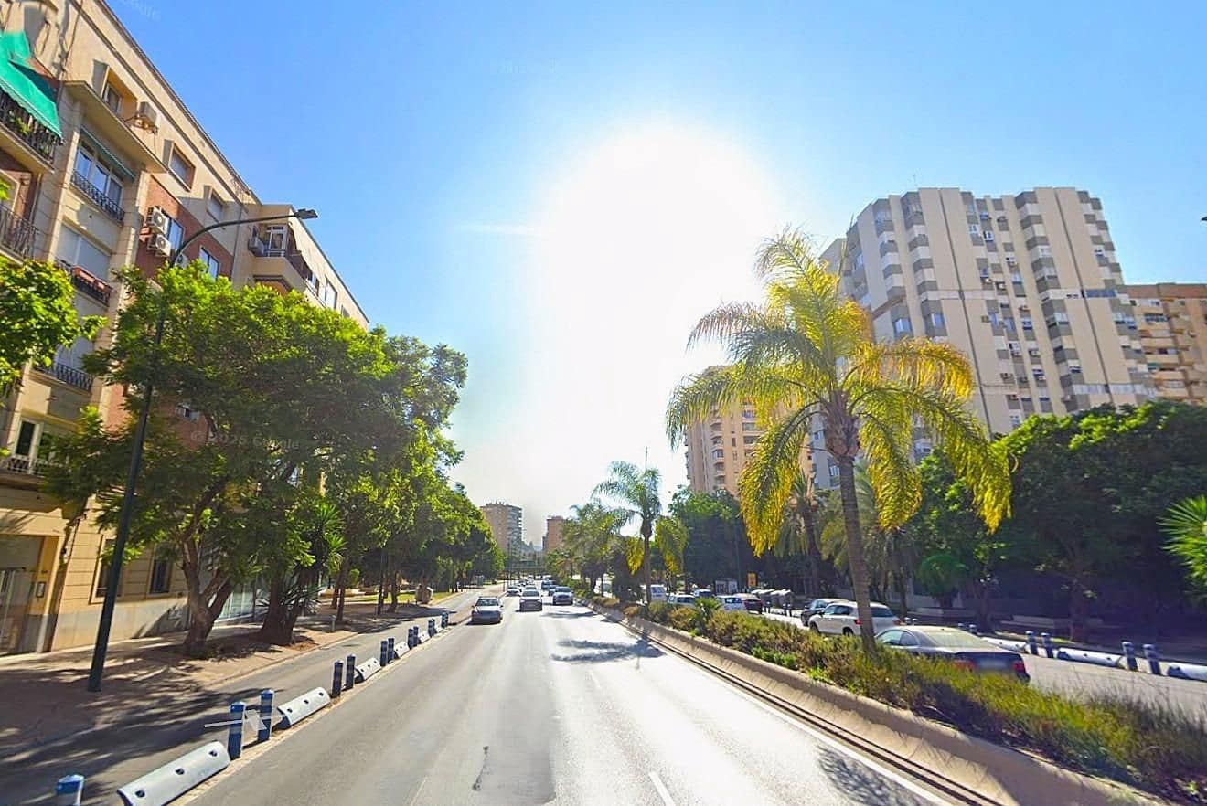 4 soveværelse Lejlighed til salg i Malaga by - € 780.000 (Ref: 9921234)