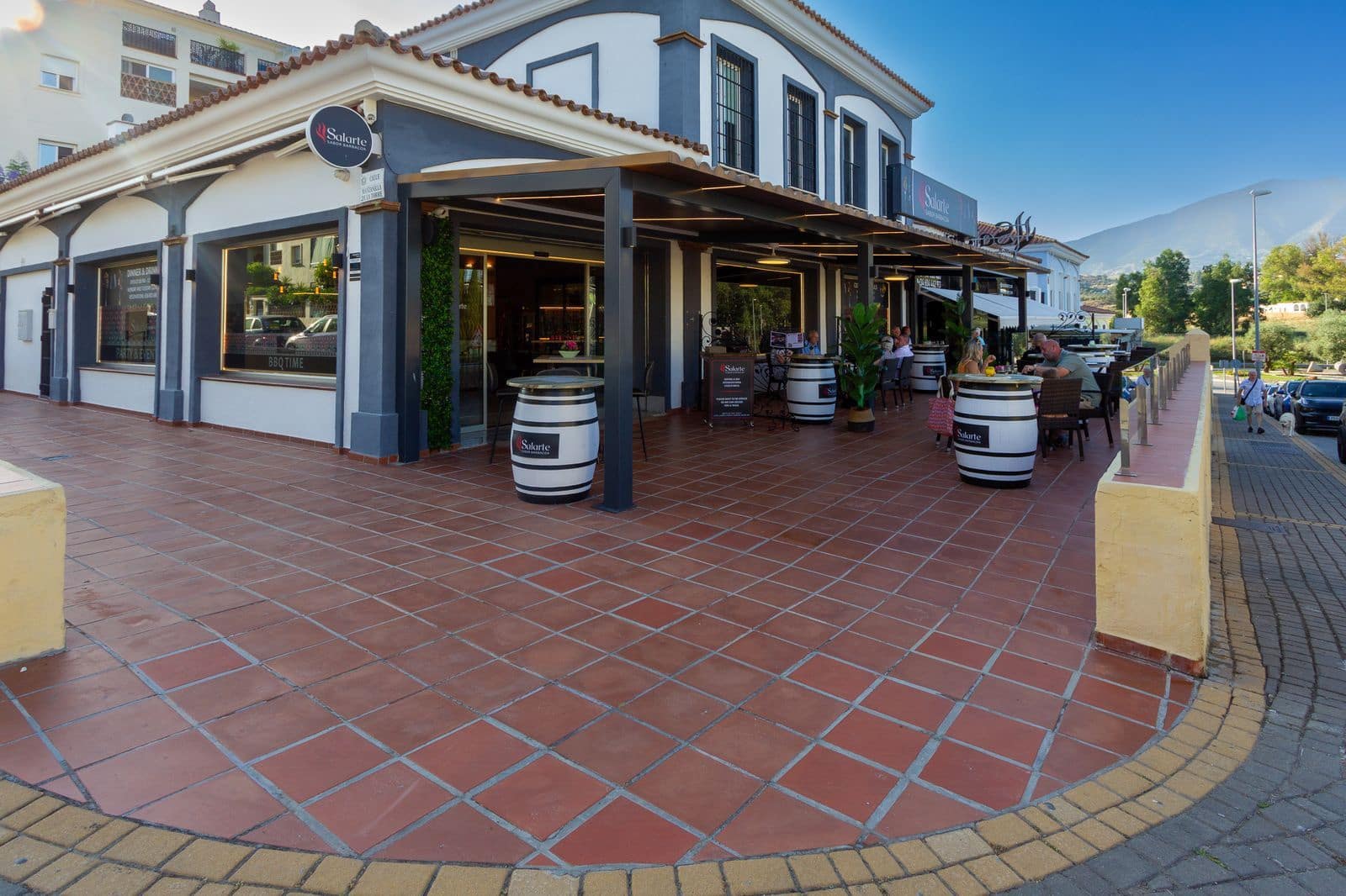 3 bedroom Commercial for sale in La Cala Hills - € 2,120,000 (Ref: 9921242)