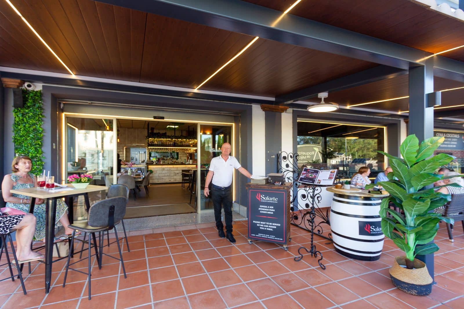 3 bedroom Commercial for sale in La Cala Hills - € 2,120,000 (Ref: 9921242)
