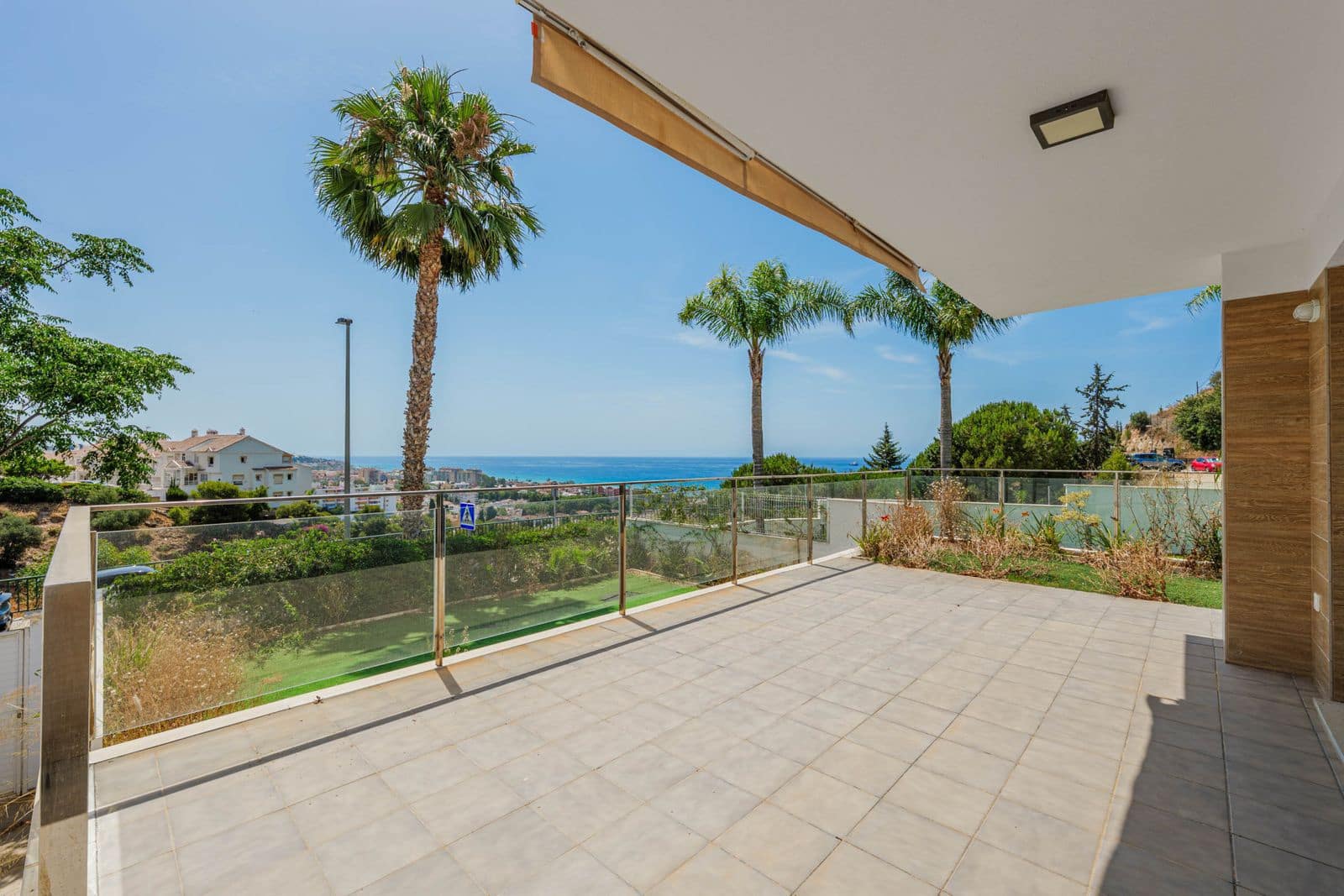 4 soveværelse Semi-Rækkehus til salg i Malaga by - € 1.650.000 (Ref: 9921248)