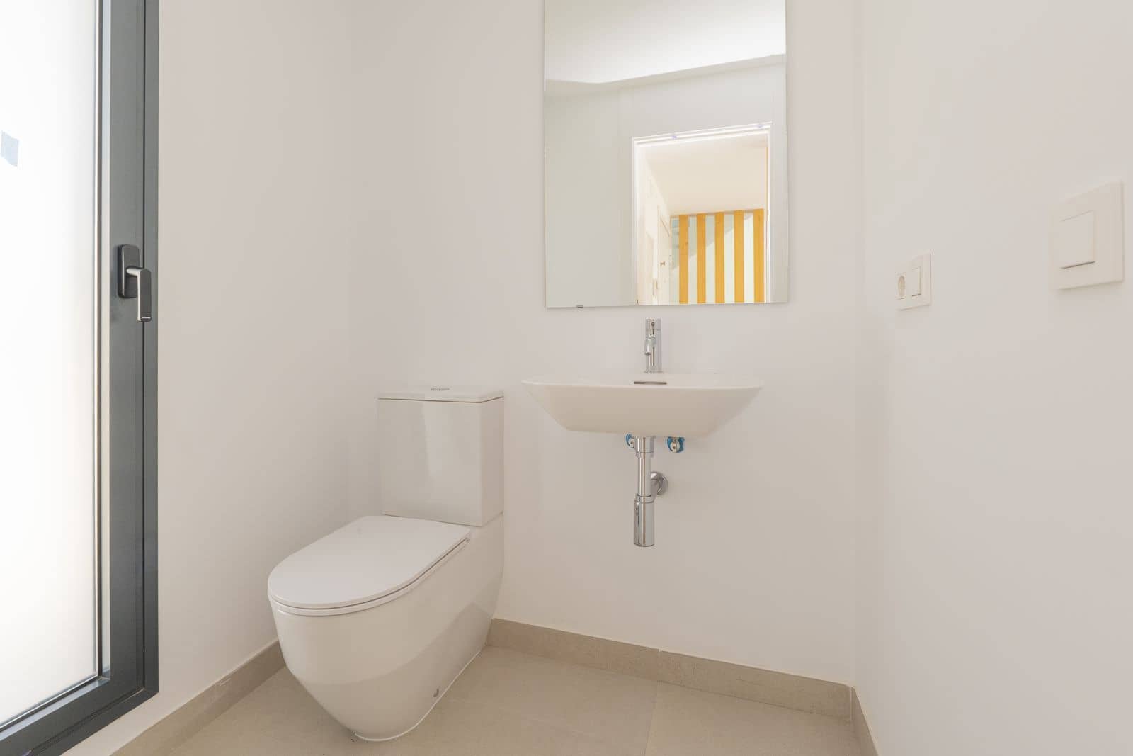 Chalet de 3 habitaciones en Estepona en venta - 900.000 € (Ref: 9921250)