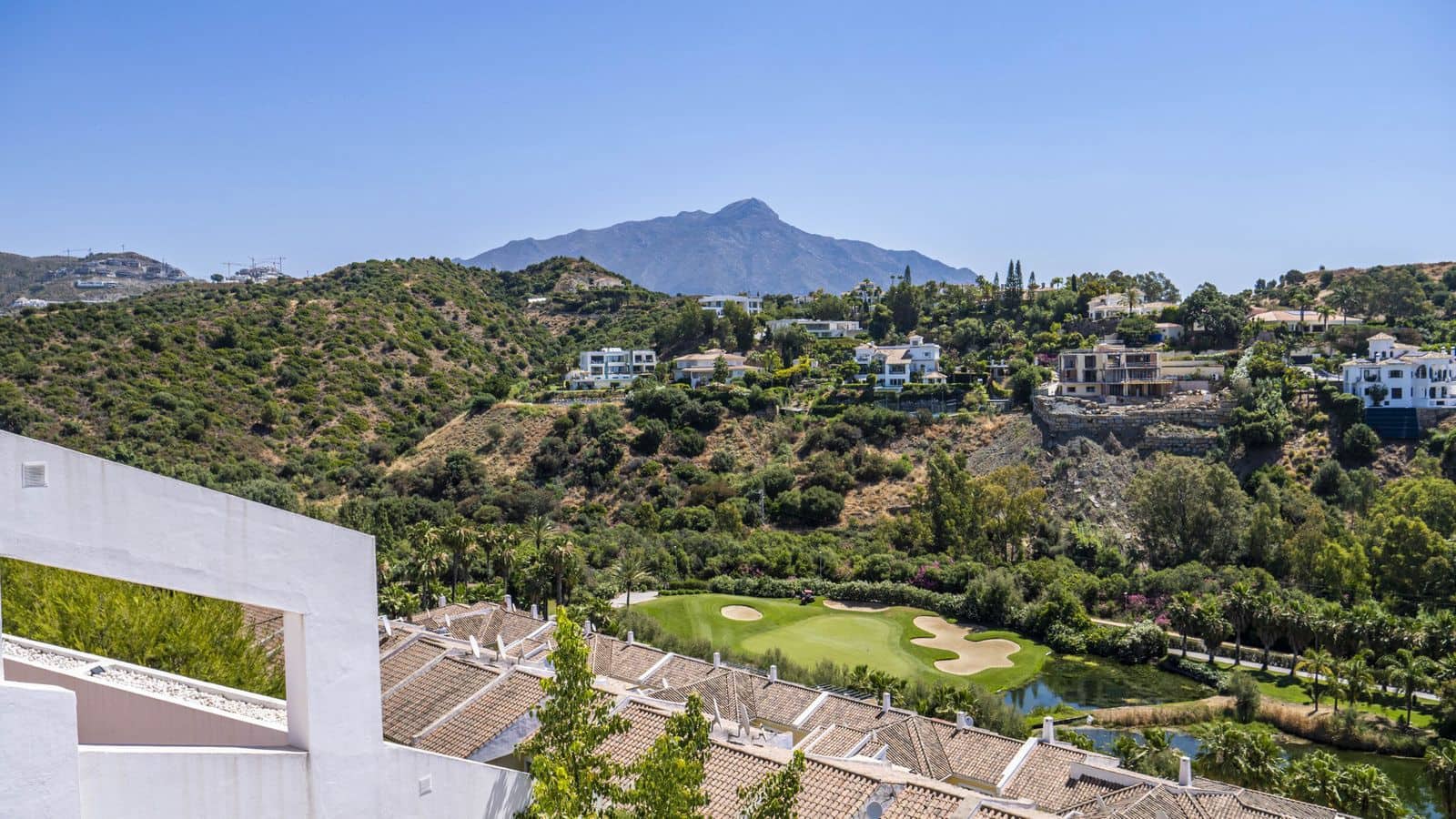 3 sovrum Lägenhet till salu i La Quinta - 825 000 € (Ref: 9921252)