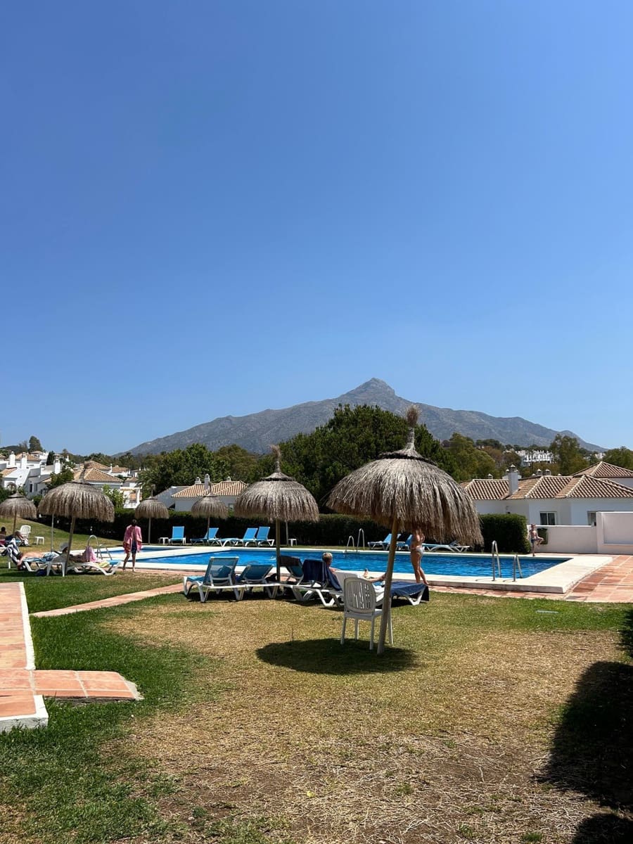 2 makuuhuone Omakotitalo myytävänä paikassa Nueva Andalucia - 550 000 € (Ref: 9921258)