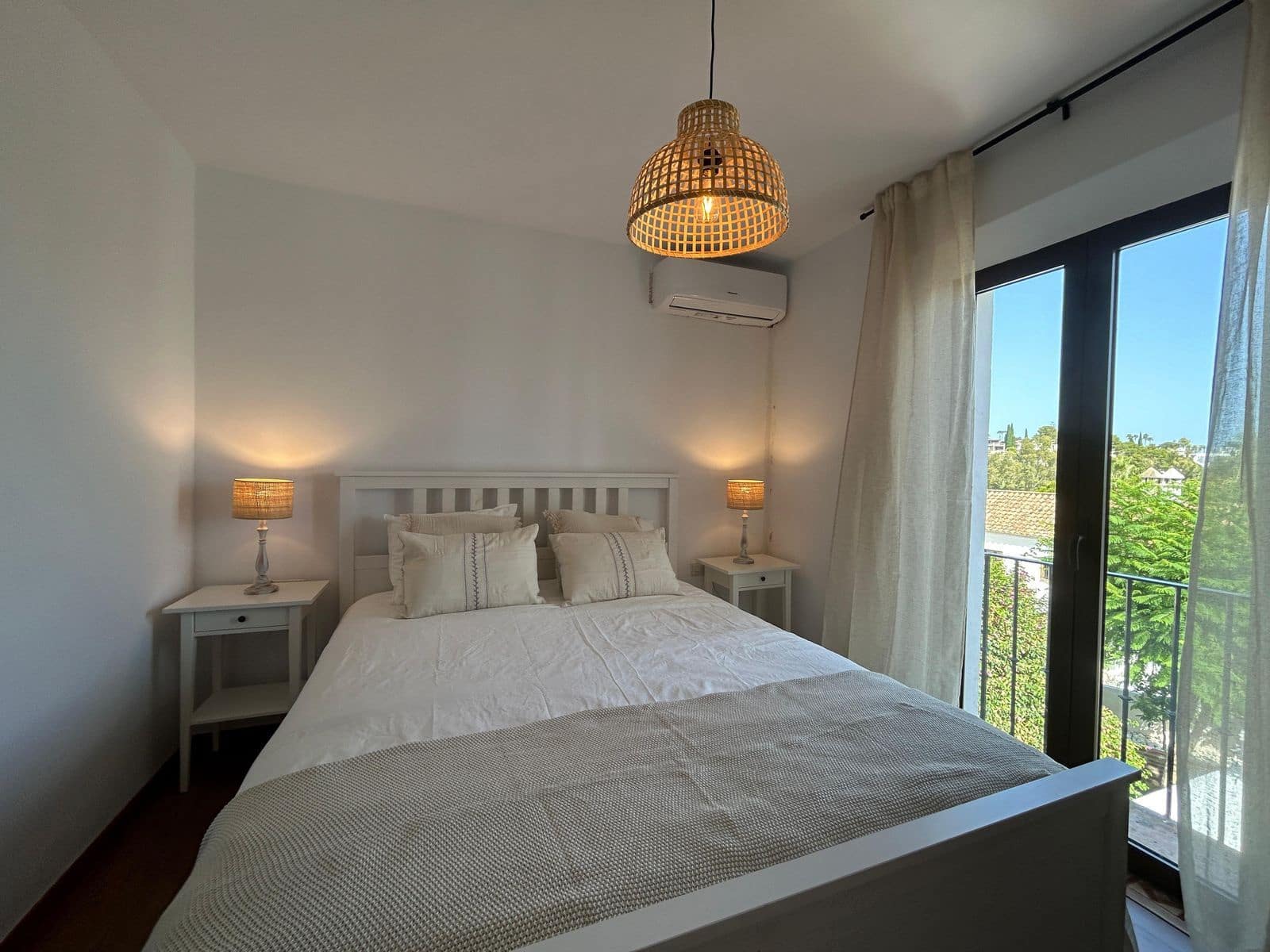 2 makuuhuone Omakotitalo myytävänä paikassa Nueva Andalucia - 550 000 € (Ref: 9921258)